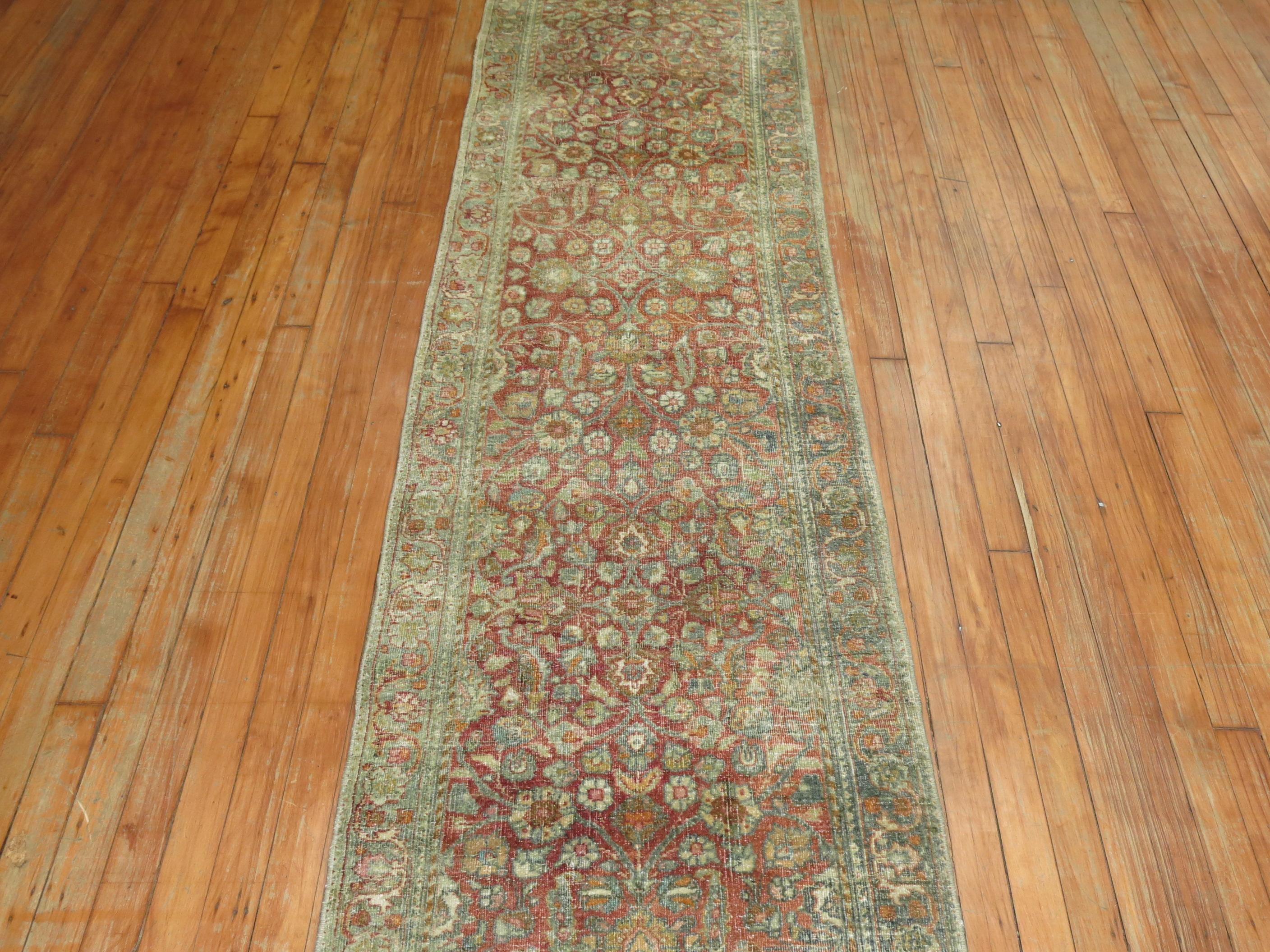 Zabihi Collection Schmaler Persischer Kashan Läufer im Angebot 4
