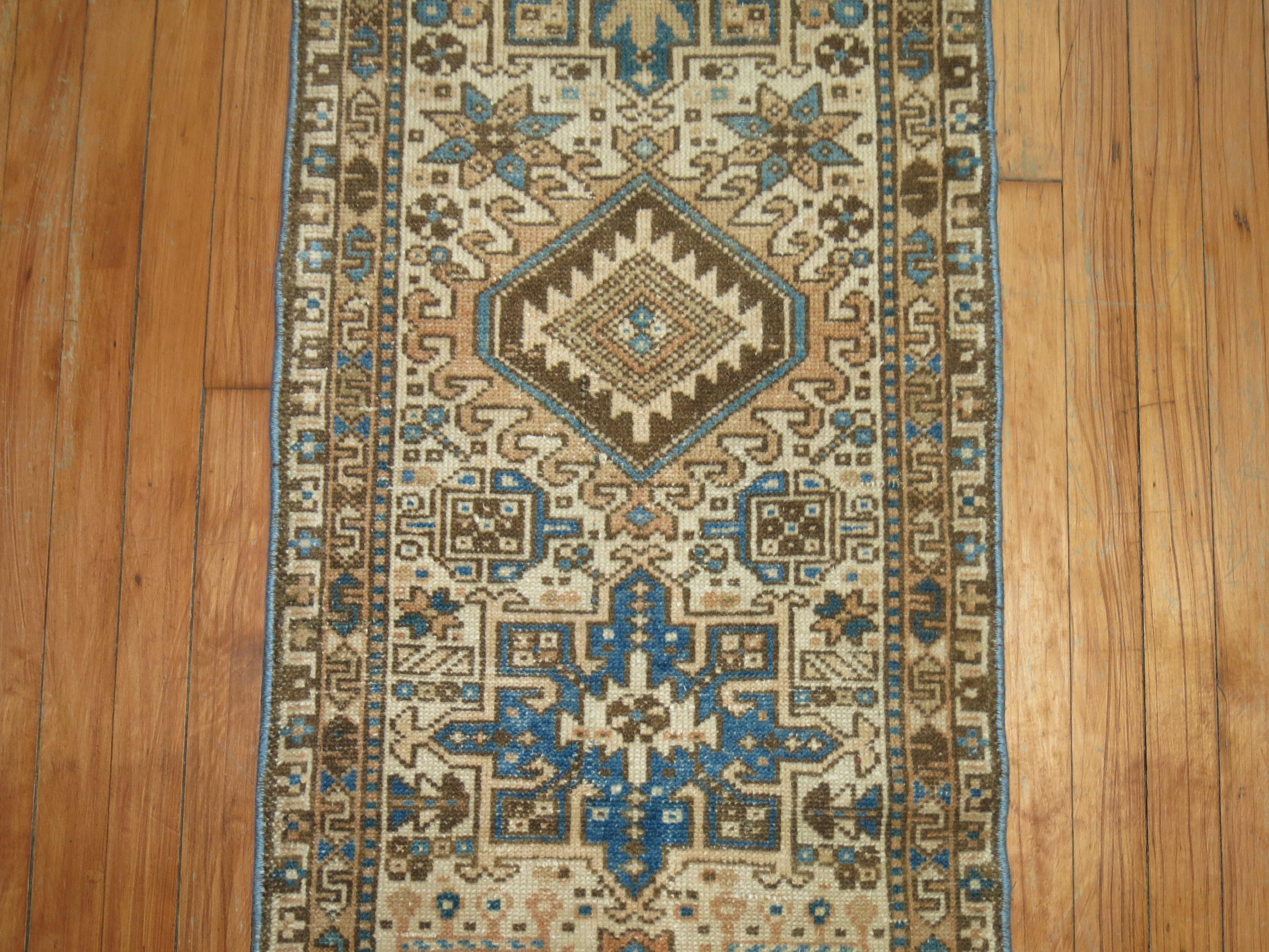 Narrow Rustic Persian Heriz Runner Ivory Brown Blue Tones In Good Condition For Sale In New York, NY