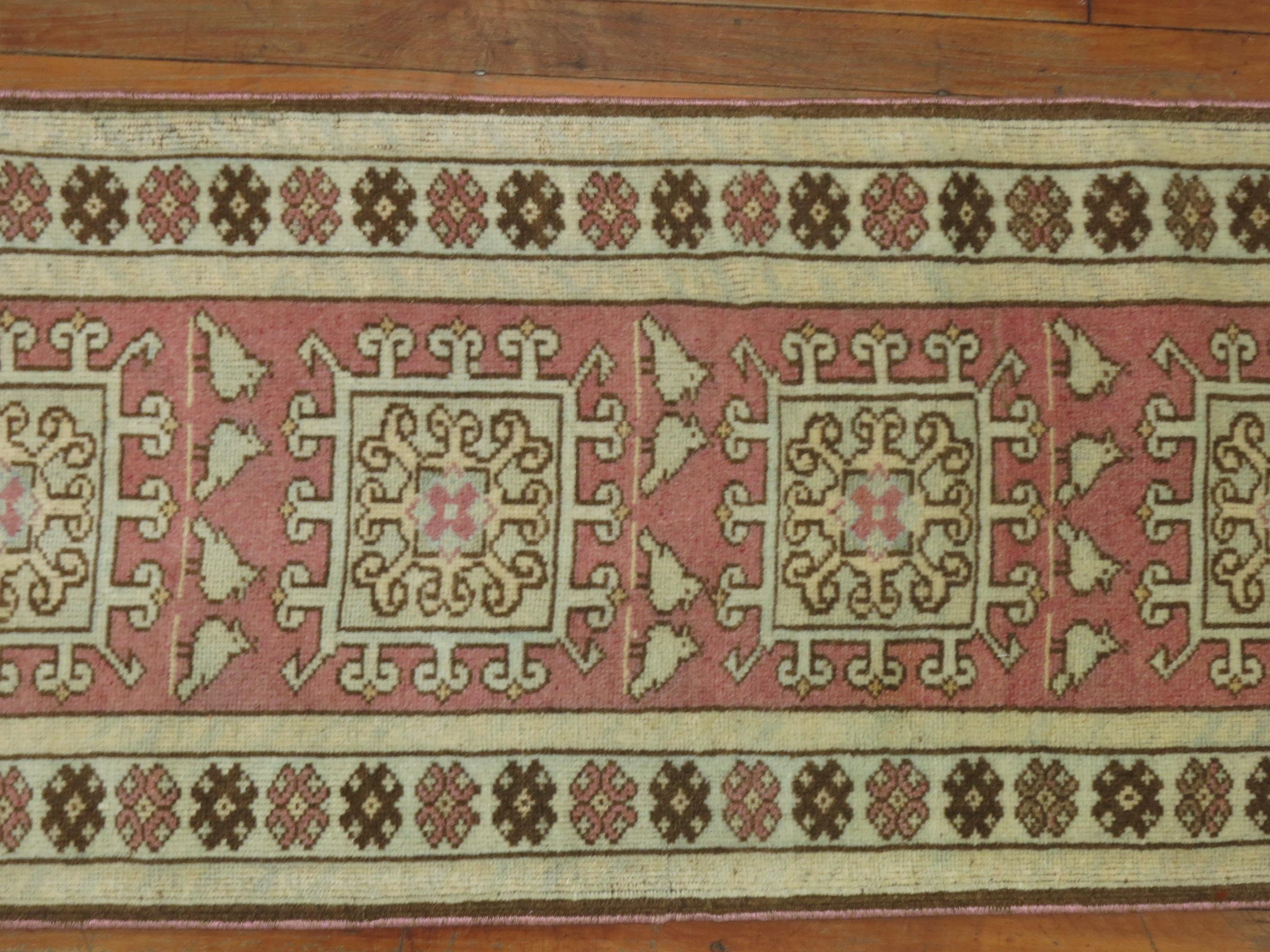 Narrow Turkish Anatolian Runner In Good Condition For Sale In New York, NY