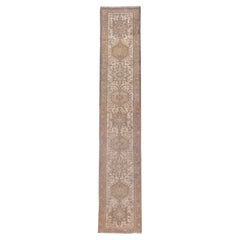 Tapis de couloir vintage persan Karaje étroit, terrain ivoire, bordures mauves