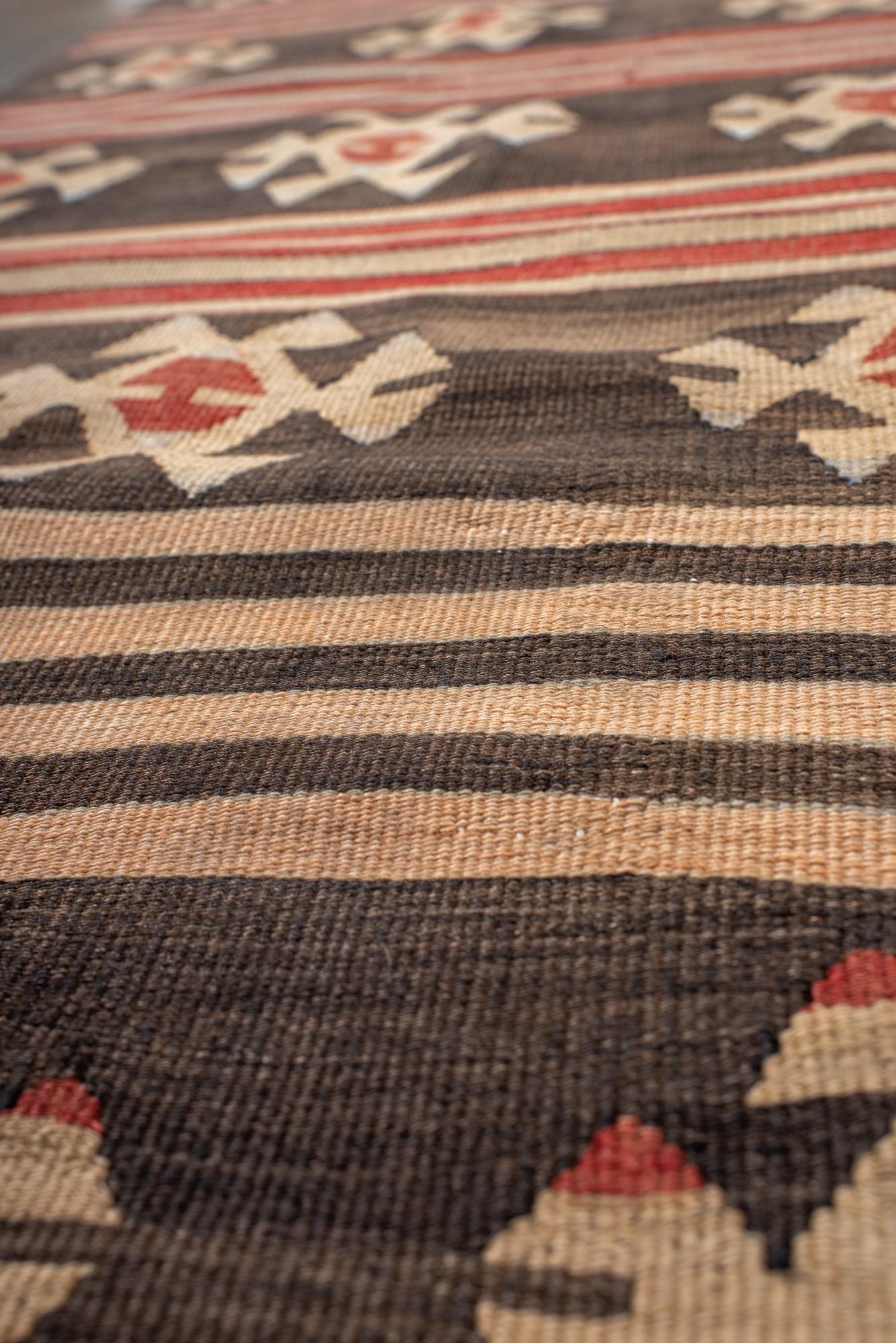 Striscia kilim turca vintage con medaglioni tribali In condizioni buone in vendita a New York, NY