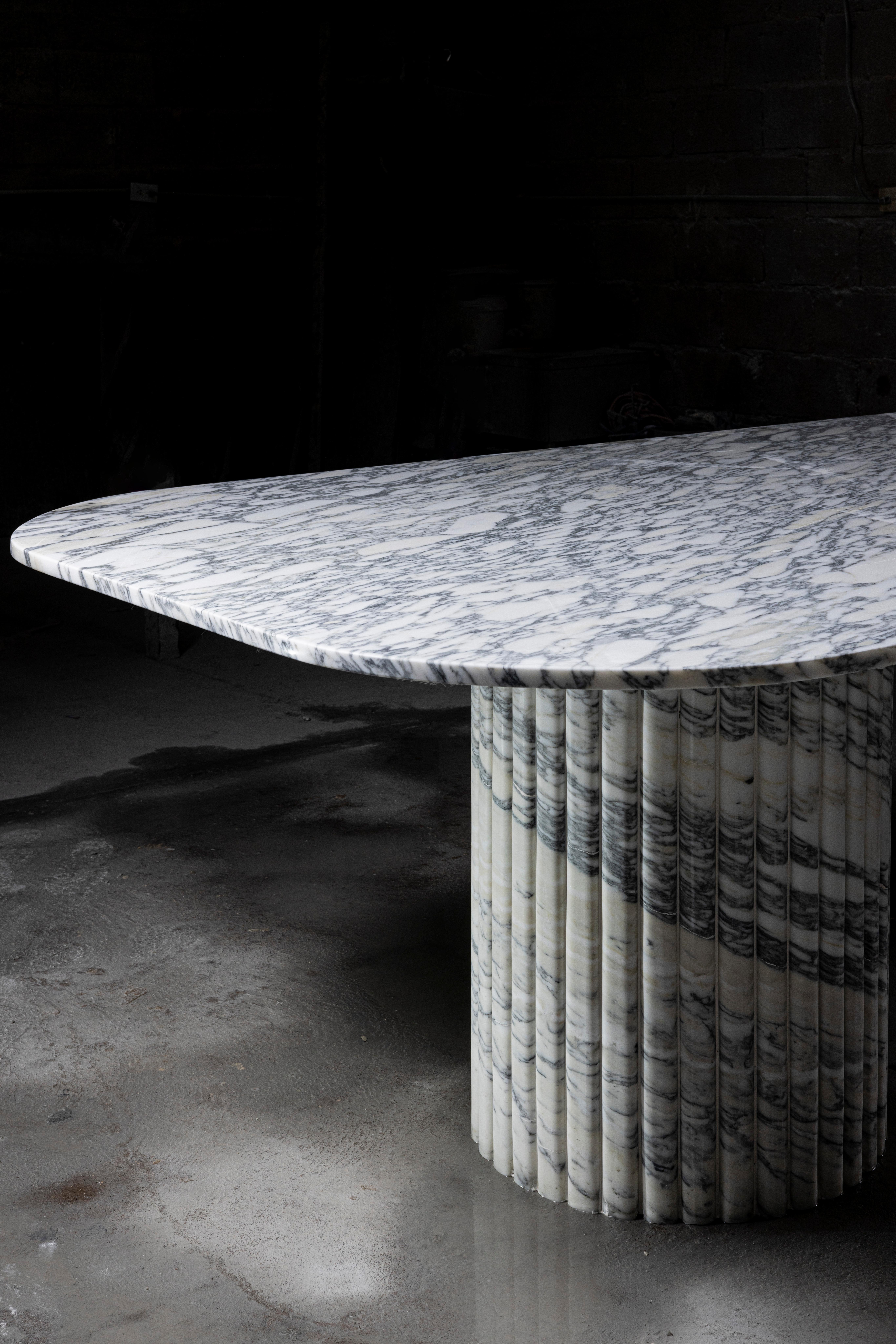Classical Roman NAS Italian Arabescato Marble Dining Table  For Sale