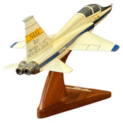 NASA T-38 Northrop Talon/ Airplane Contractor Desk Model