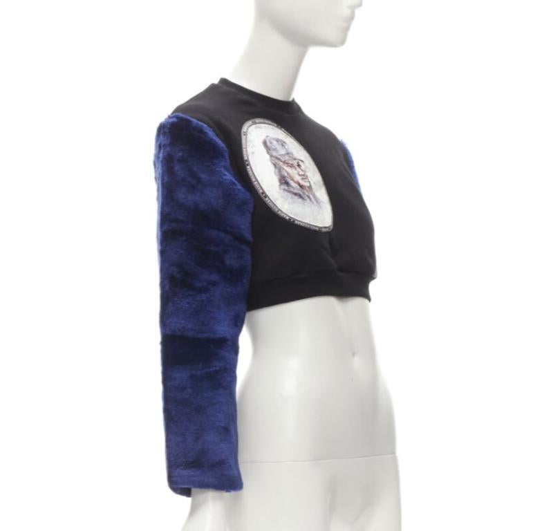 Noir NASIR MAZHAR - Pull court à manches en fausse fourrure bleue avec imprimé en velours noir S en vente