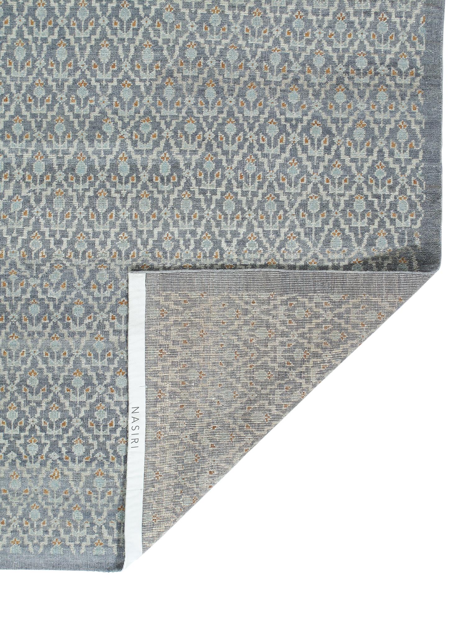 NASIRI Carpets Traditional Serab - Hand-knotted Cream Rug For Sale 5