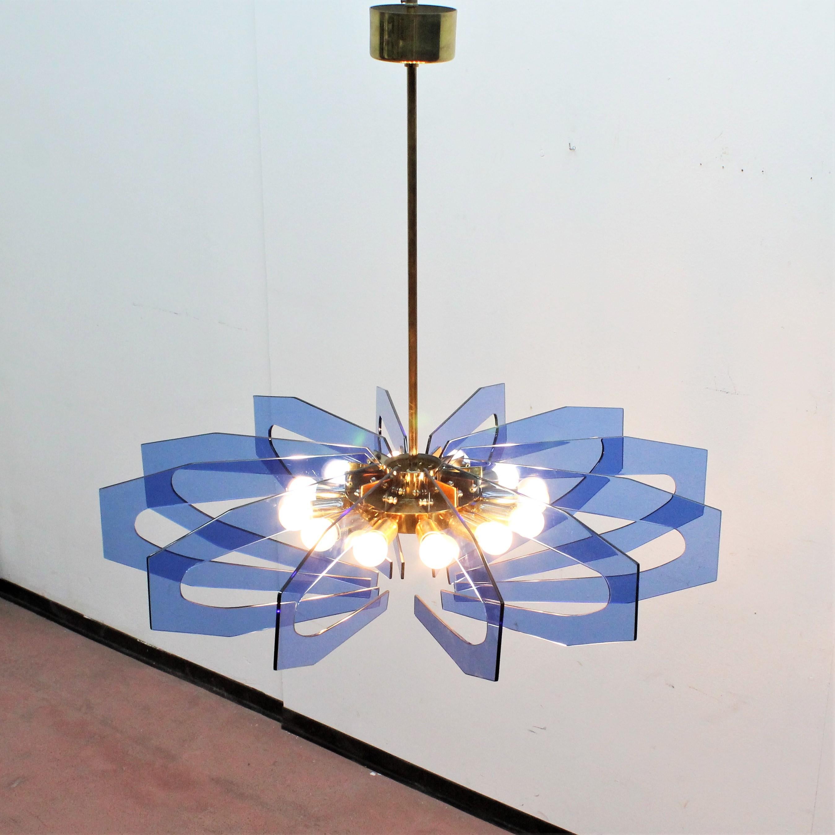 Gino Paroldo Brass and Blue Cut Crystal Chandelier, 1960s, Italy 8