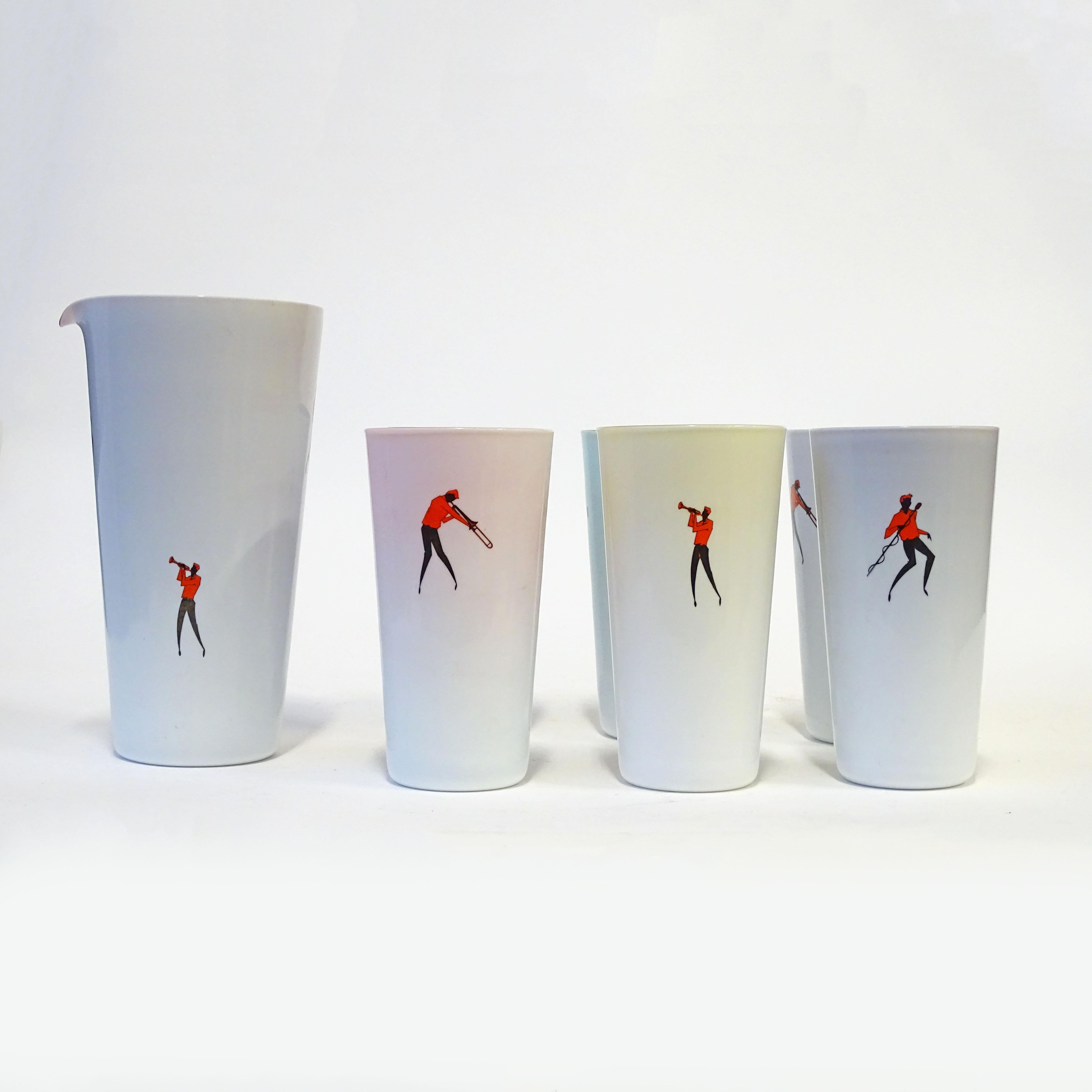 Umberto Nason para Nason and Moretti Cristal de Murano.
Juego de Seis copas y Jarra en el vaso invertido superpuesto Tecnique 