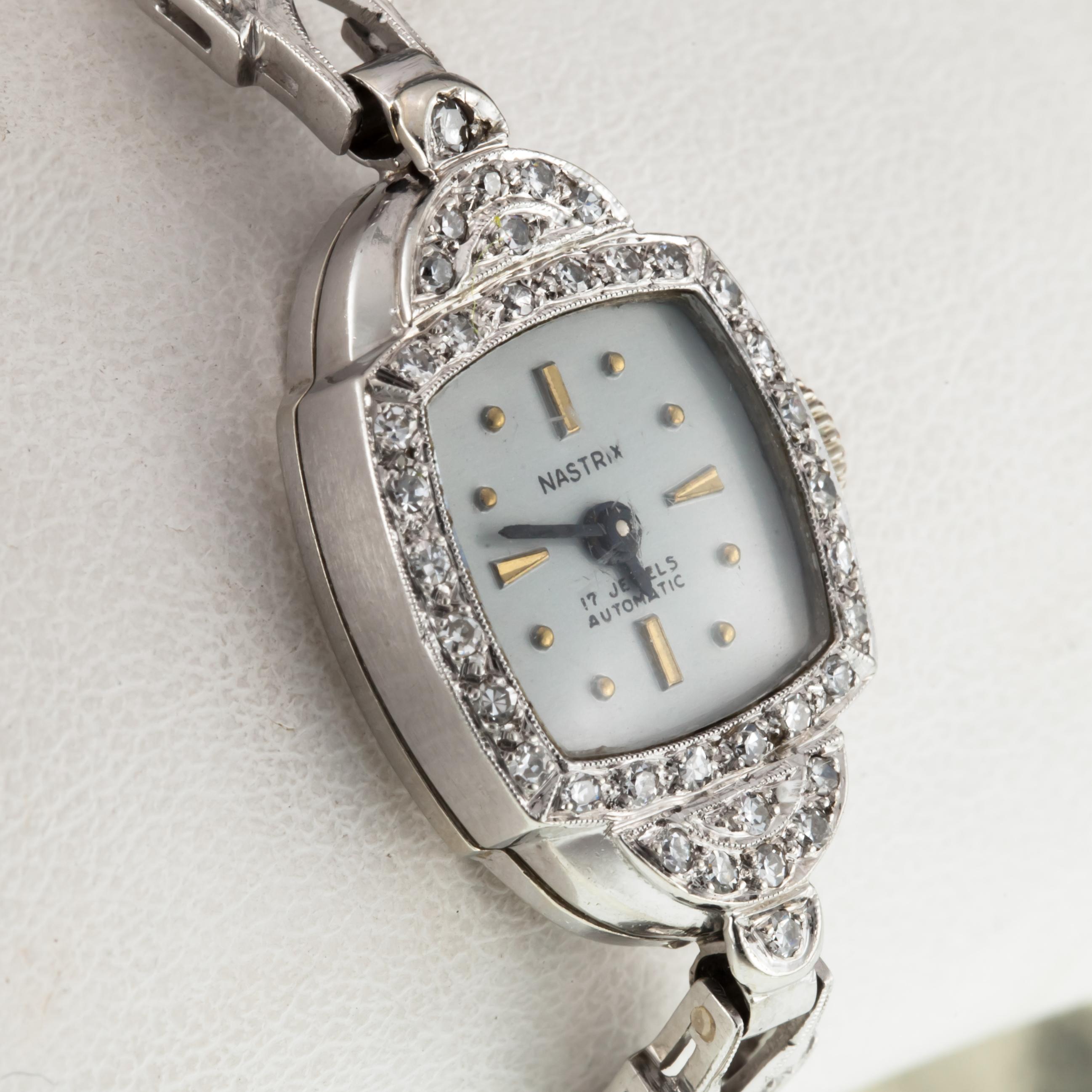 Nastrix Montre habillée à remontoir à la main en or 14 carats et platine avec bracelet en diamants pour femmes Pour femmes en vente