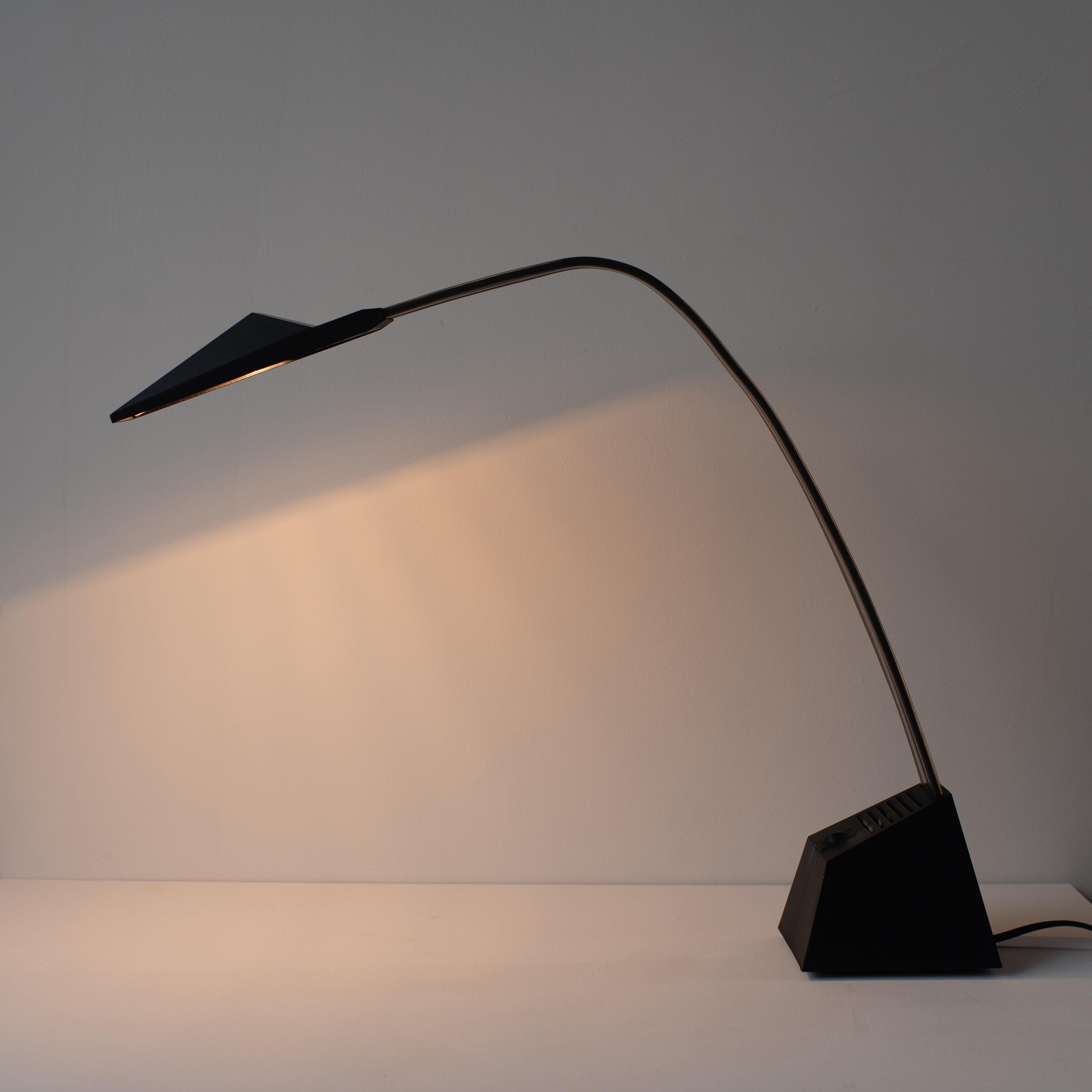 Mid-Century Modern Nastro desk lamp black Stilnovo Italian modern lighting For Sale