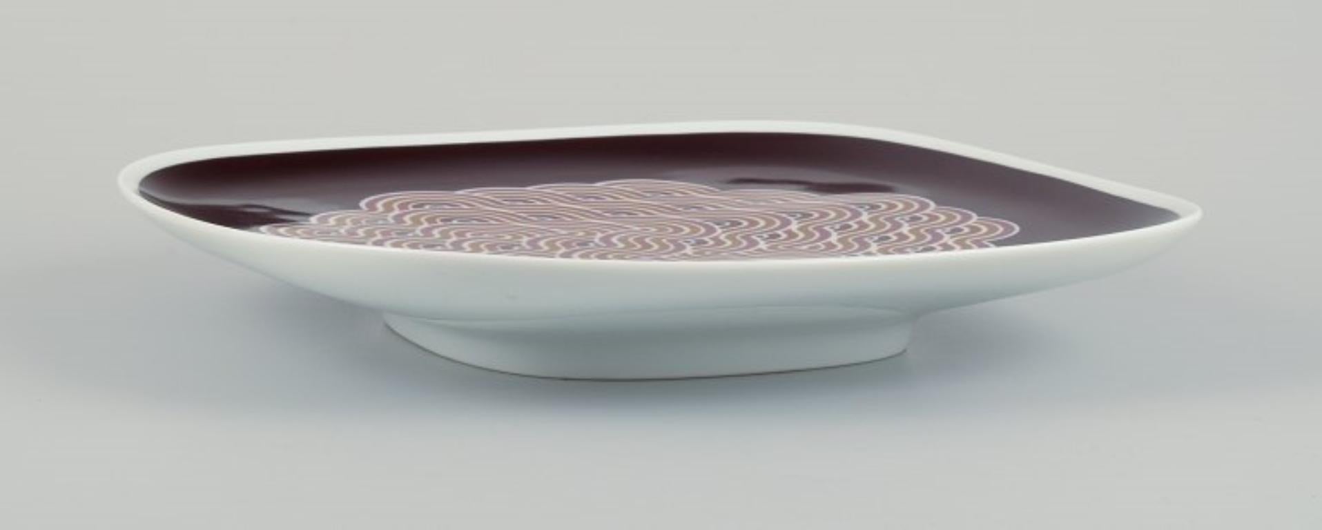 Natale Sapone for Rosenthal, Germany. Large square porcelain platter. For Sale 1