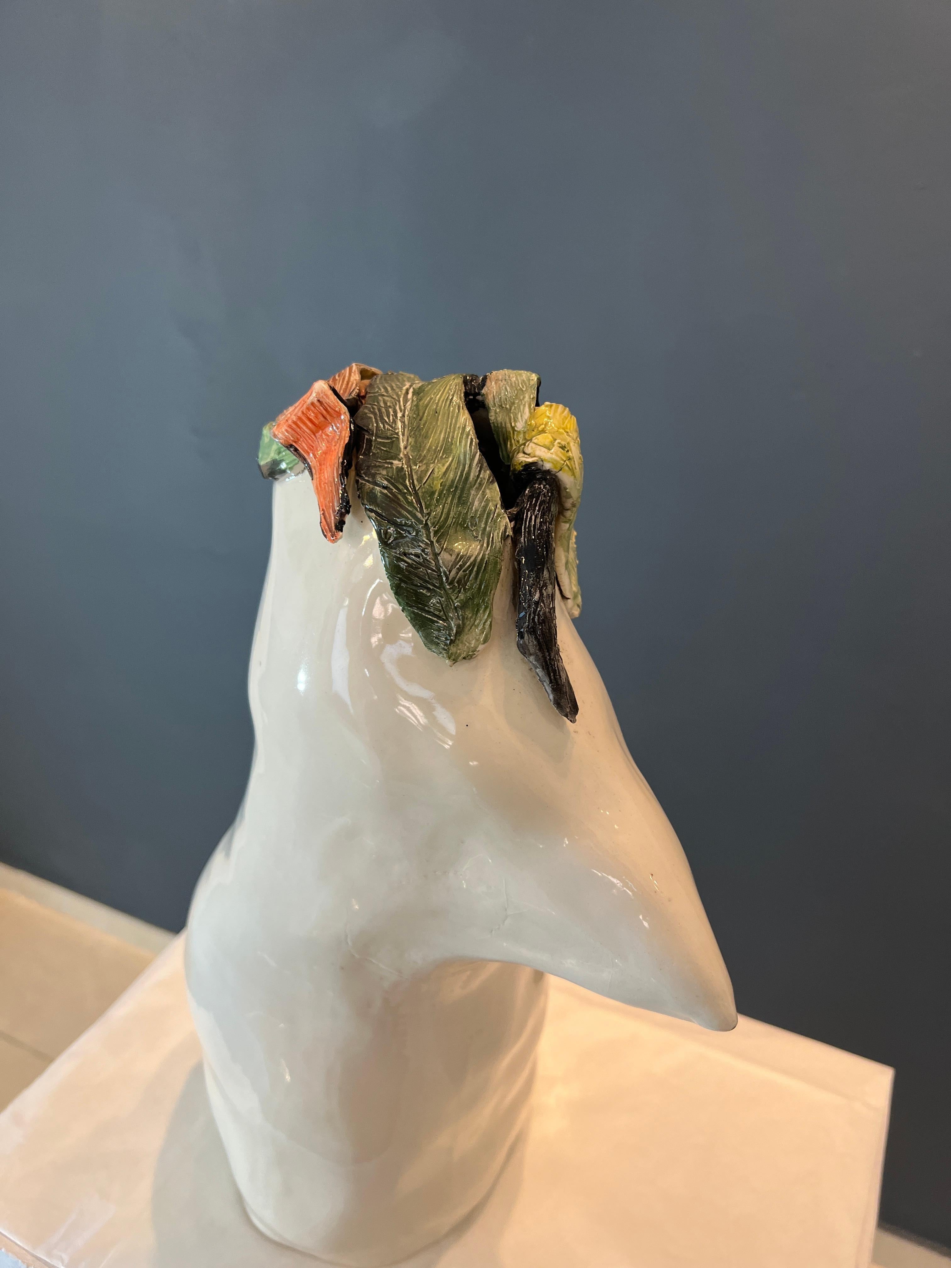 Pájaro con plantas - Sculpture by Natalia Biasioli