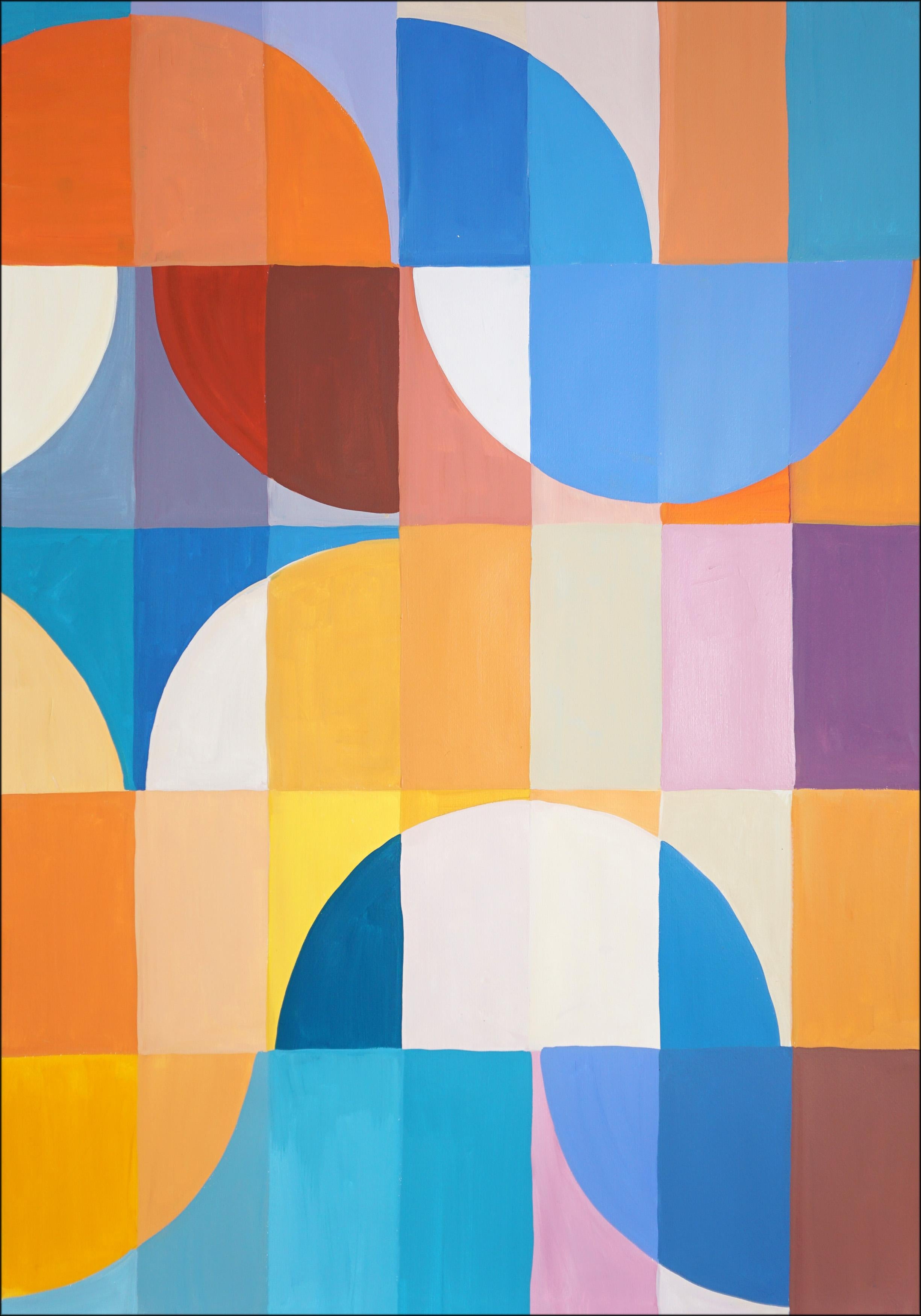 Plage ondulée abstraite, bleue et jaune, triptyque de mosaïques Bauhaus, motifs géométriques - Beige Abstract Painting par Natalia Roman