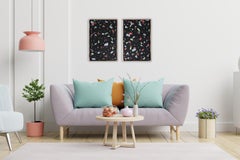 Pittura con coriandoli di terrazzo nero, dittico di forme astratte fluttuanti su carta 2022