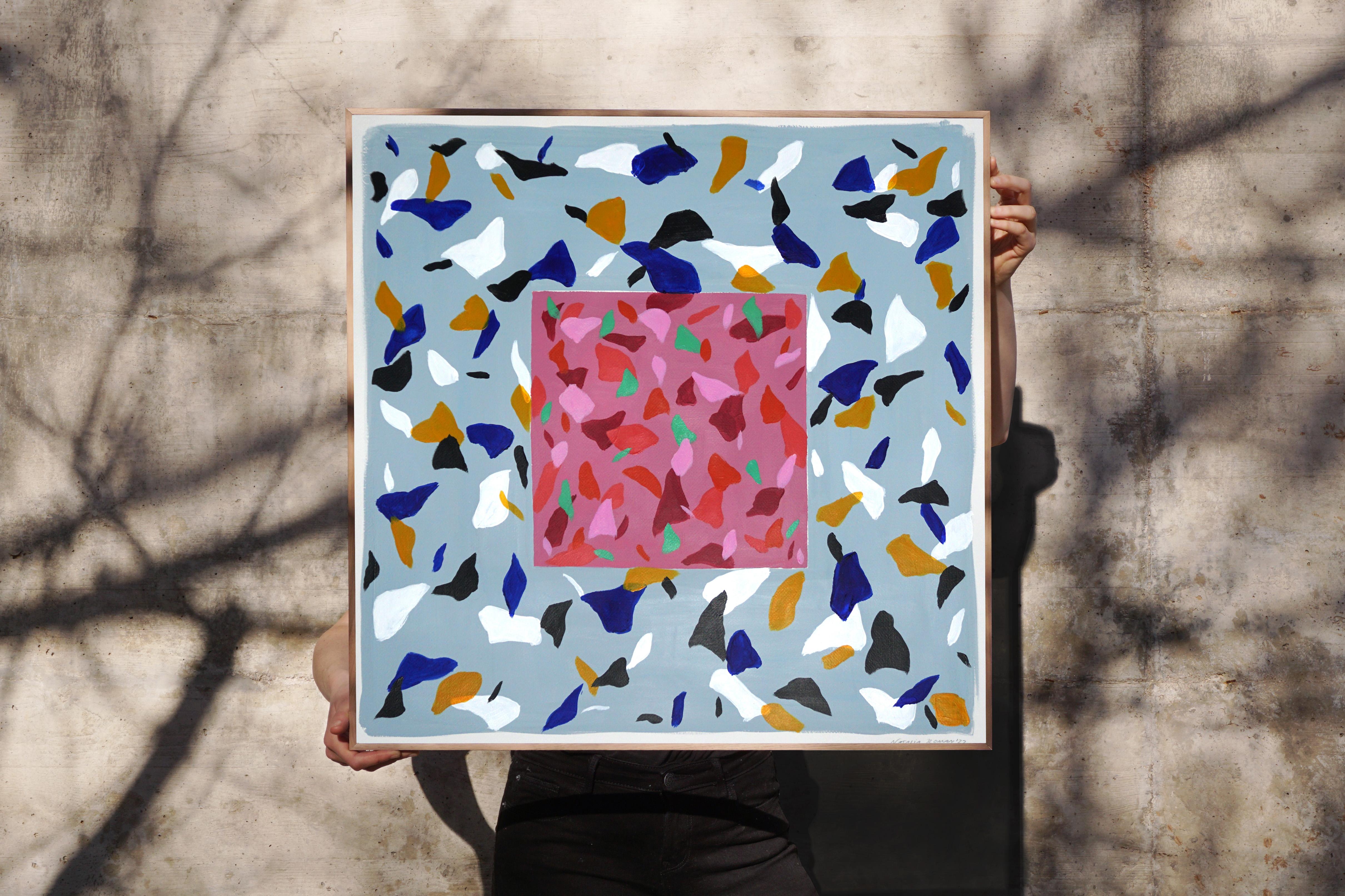 Mauvefarbene Camouflage auf Schiefer, quadratische Terrazzo-Fliesen in Rosa und Orange (Geometrische Abstraktion), Painting, von Natalia Roman