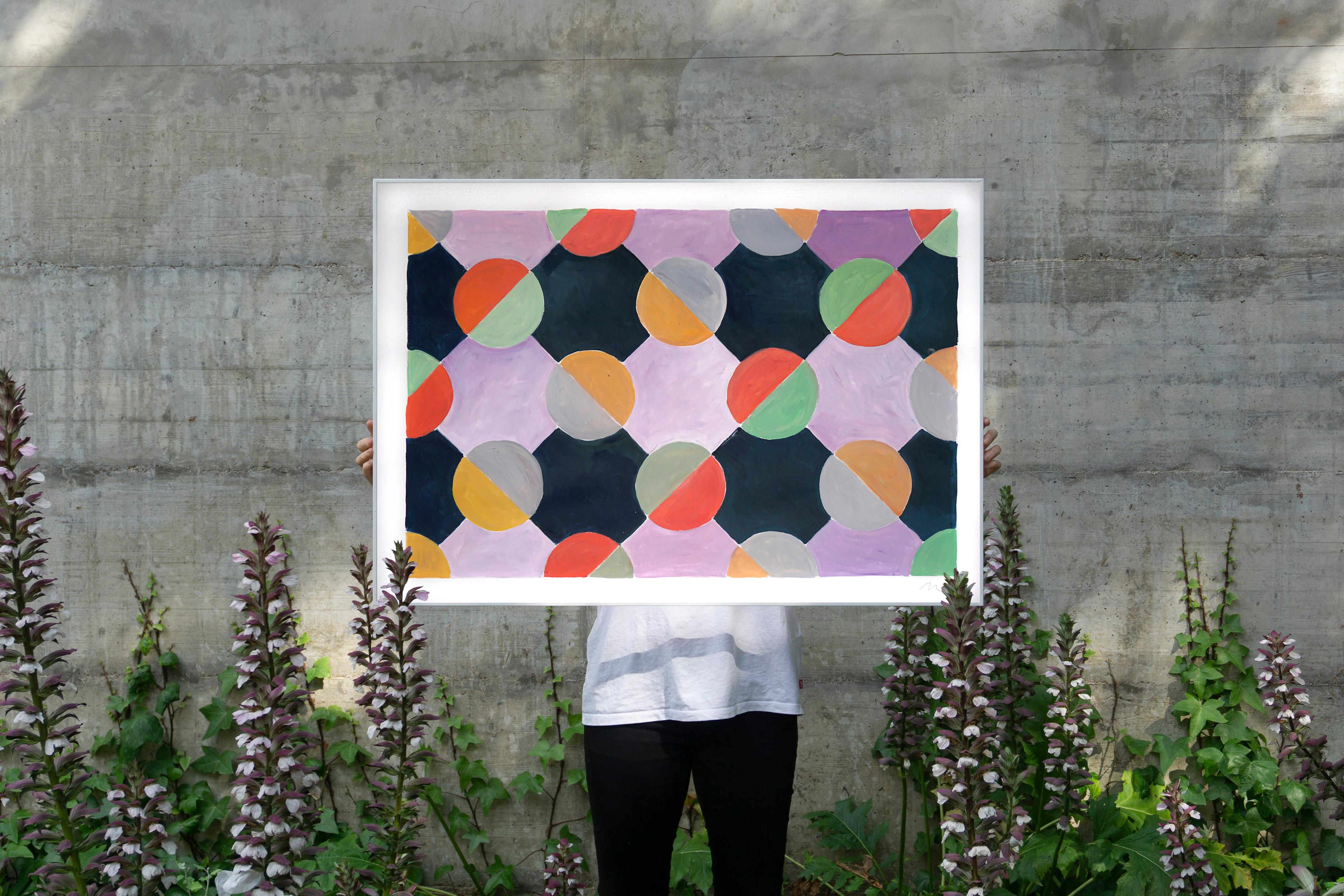 Neue Schachfliesen, violette und Korallenquarelle auf Schwarz, primäre Geometrie, abstrakt, neu  – Painting von Natalia Roman