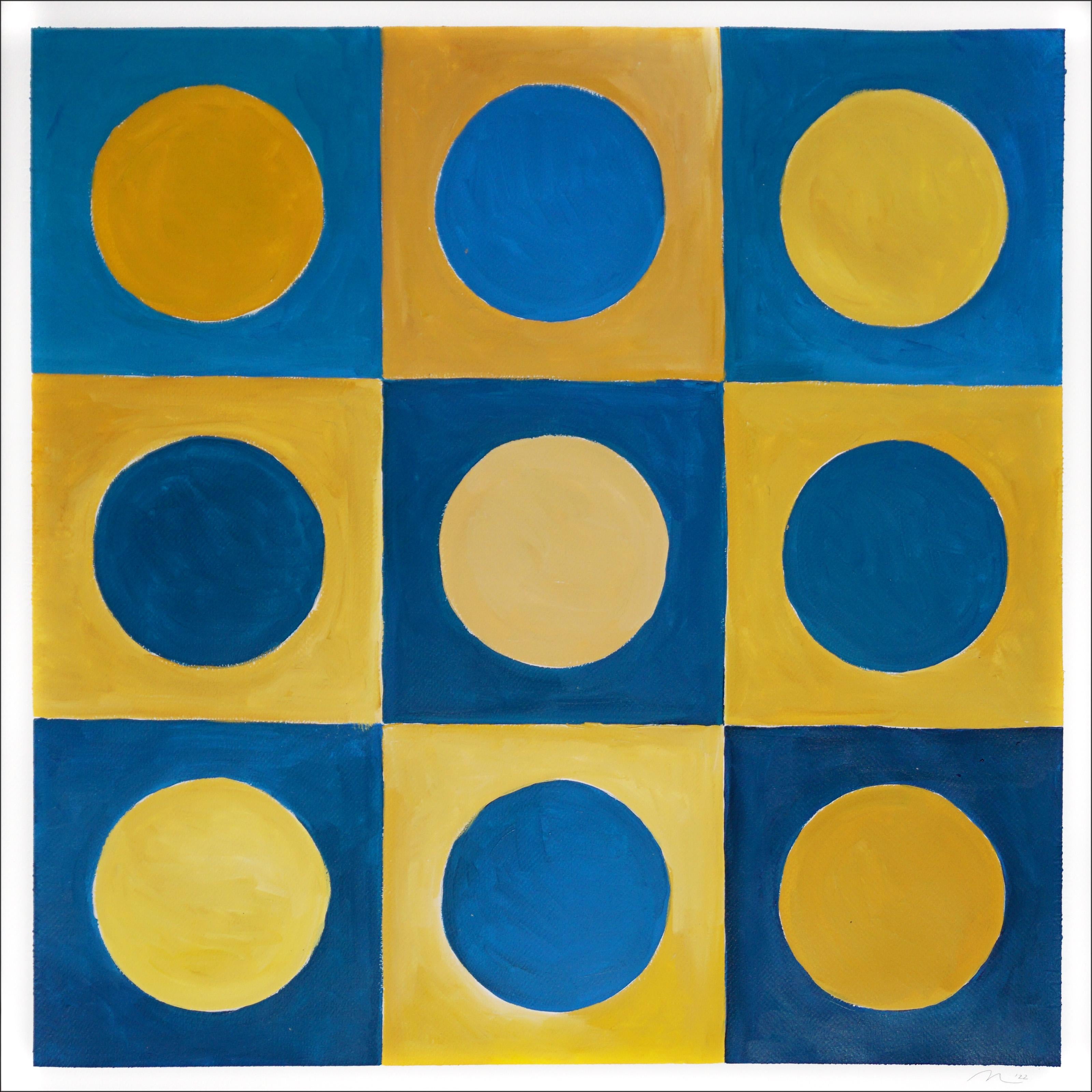 Natalia Roman Abstract Painting – Blassblaue Punkte, Primärgeometrie Gitter, Gelb und Blau, Komplementärtöne 