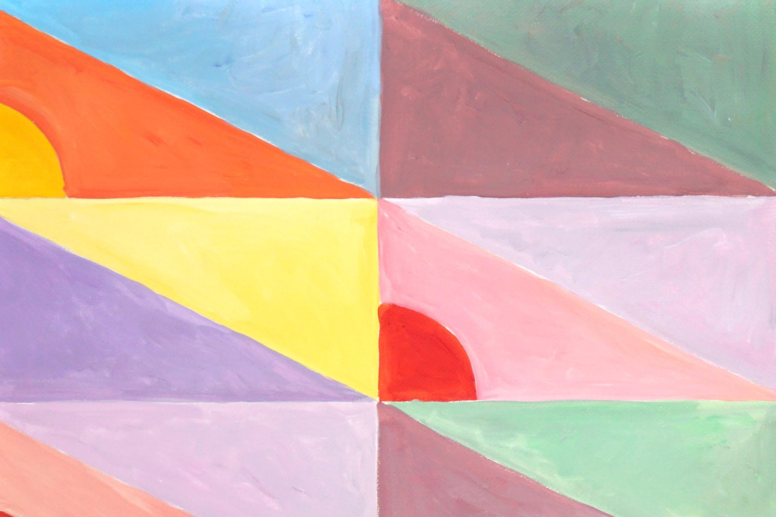 Tapis carrelé diagonal pastel, formes abstraites de soleil, triangles roses, jaunes et rouges - Géométrique abstrait Painting par Natalia Roman