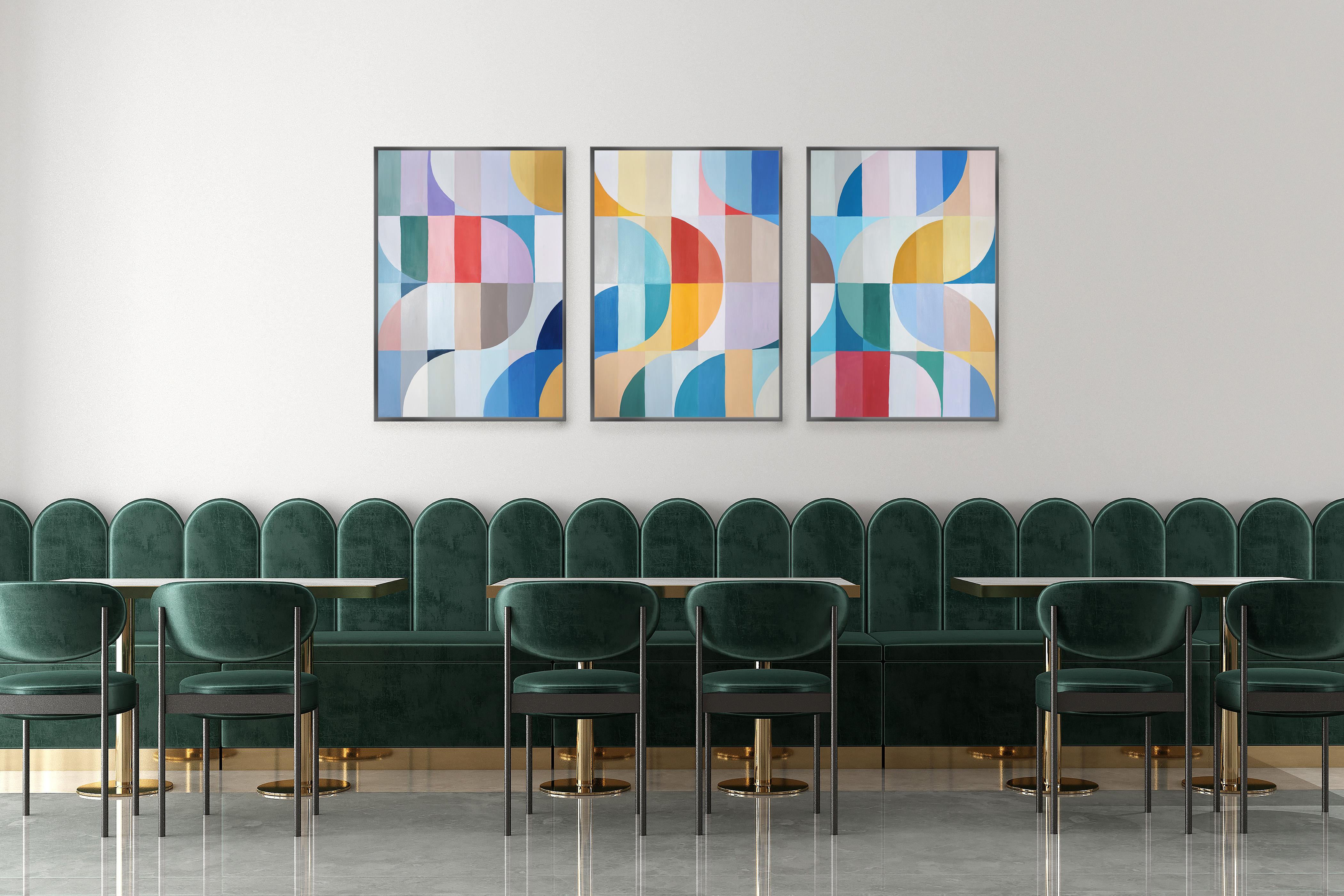 Curve di San Remo, Trittico di toni primari, Curve a ombrello e archi su carta - Painting Contemporaneo di Natalia Roman