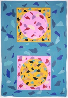 Tavolo da pranzo in terrazzo, toni rosa e blu, forme geometriche, carta acquerellata