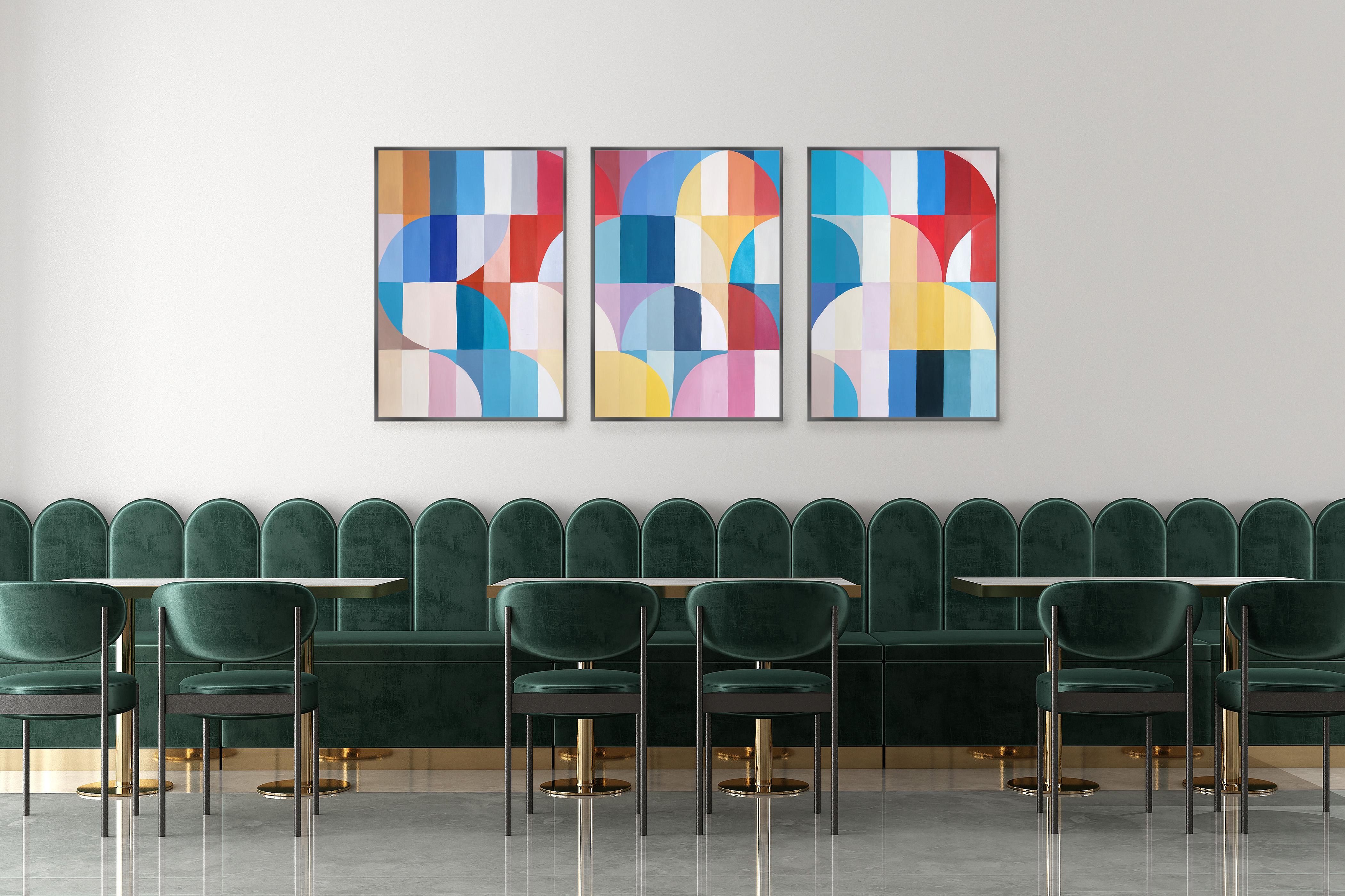 Archi di fiori vivaci, trittico di toni primari, curve di ombrelli su carta - Abstract Painting Grigio di Natalia Roman