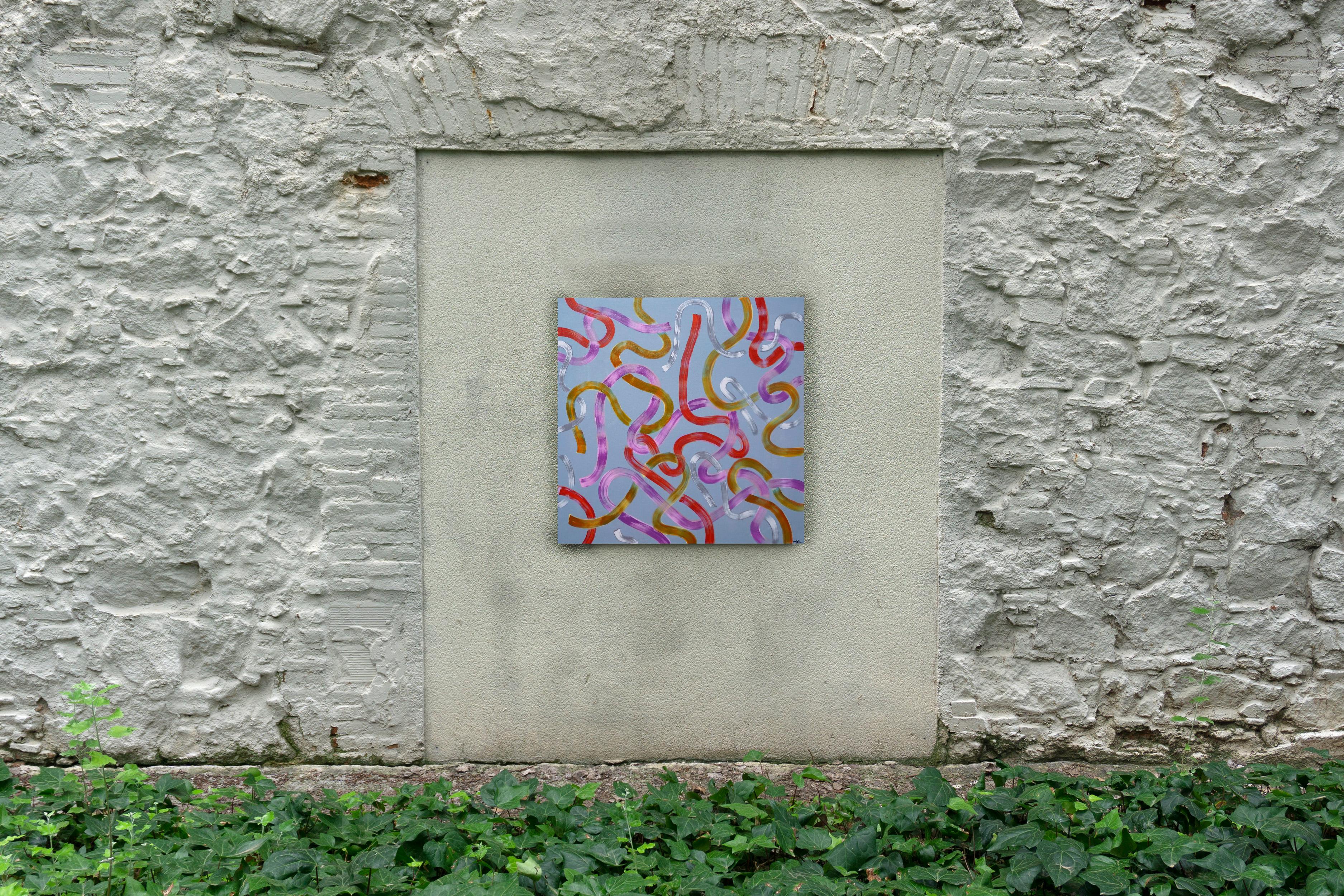 Lectura y Pinceladas Moradas sobre Gris, Pintura Acrílica sobre Lienzo, Urbano Moderno en venta 2
