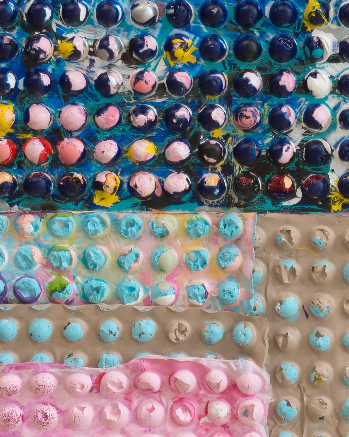 MultiCOLOR CIRCLE QUILT V – gerahmtes und strukturiertes, geformtes Acrylgemälde – Sculpture von Natalie Harrison