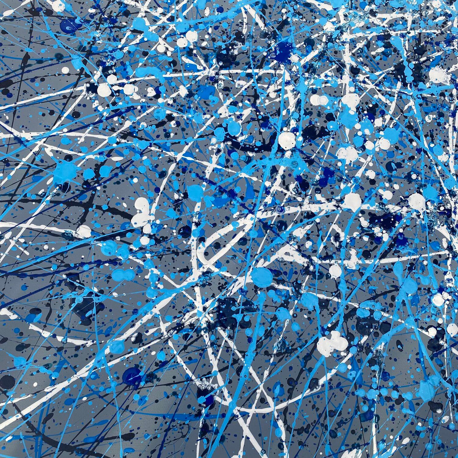 Galassia grigio blu - astrazione di punti che gocciolano - Abstract Painting Blu di Nataliia Krykun