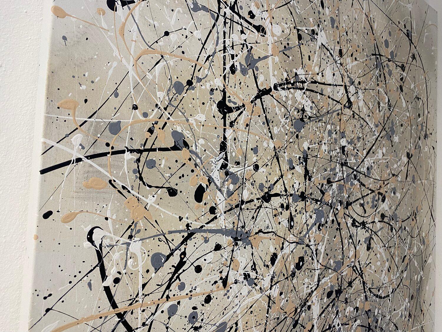 Galaxy in nudefarbenen Tönen - pastell, ruhiges Interieur im skandinavischen Stil (Grau), Abstract Painting, von Nataliia Krykun
