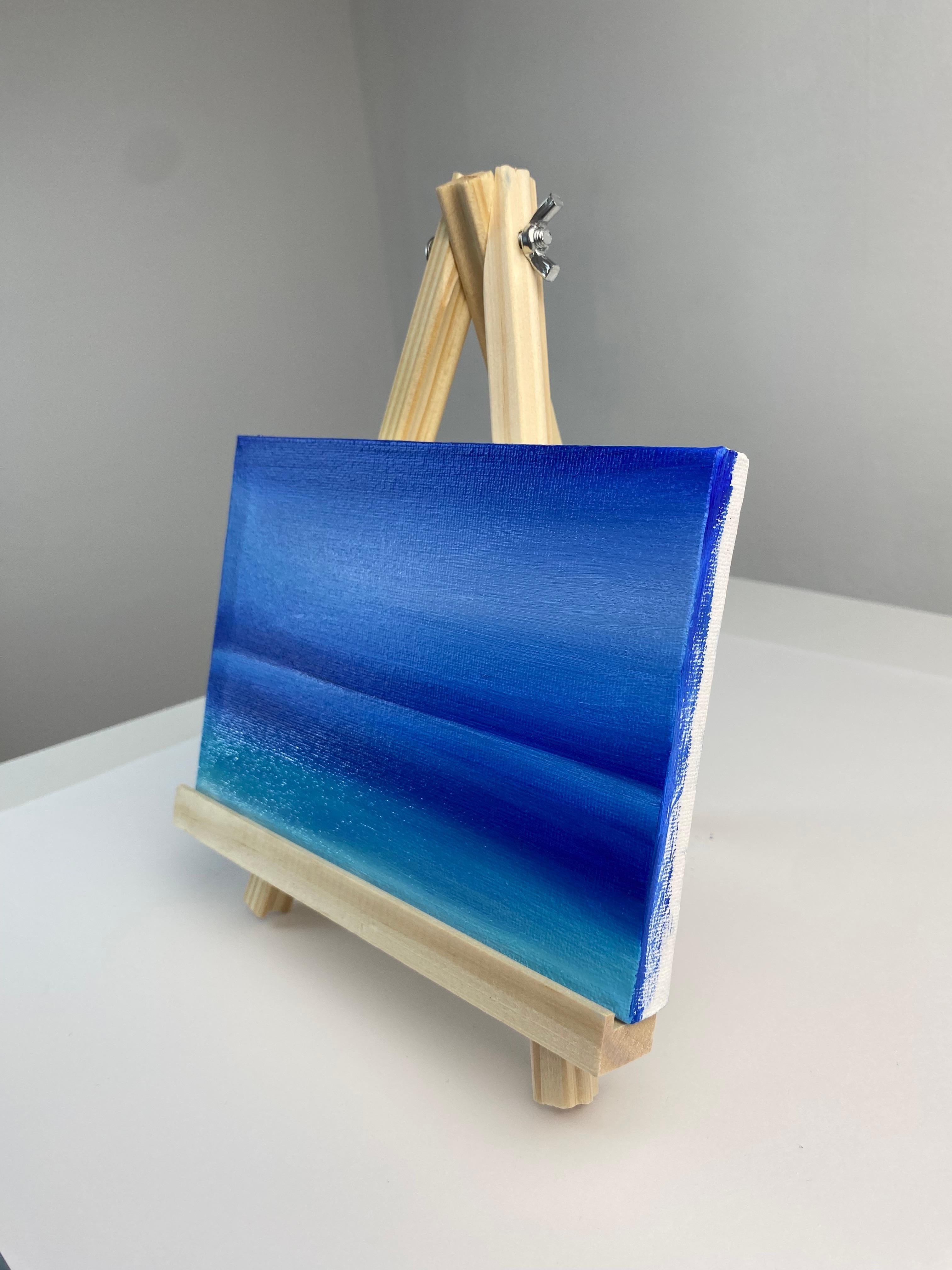 Paisaje marino minimalista: lago azul, agua, horizonte, océano en venta 4