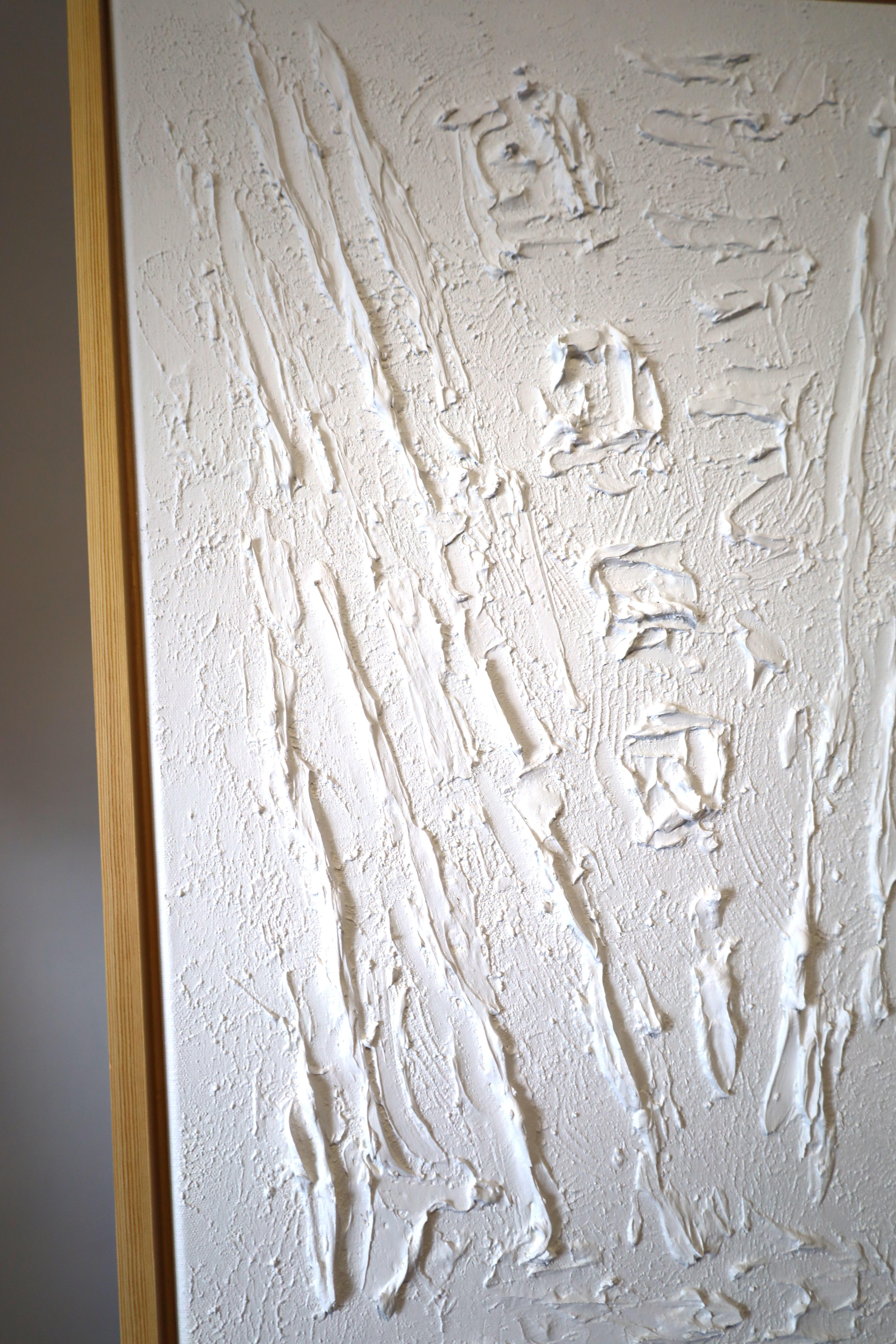 Series “Essential Silence“- 5, white abstraction in 3D, textured For Sale 9