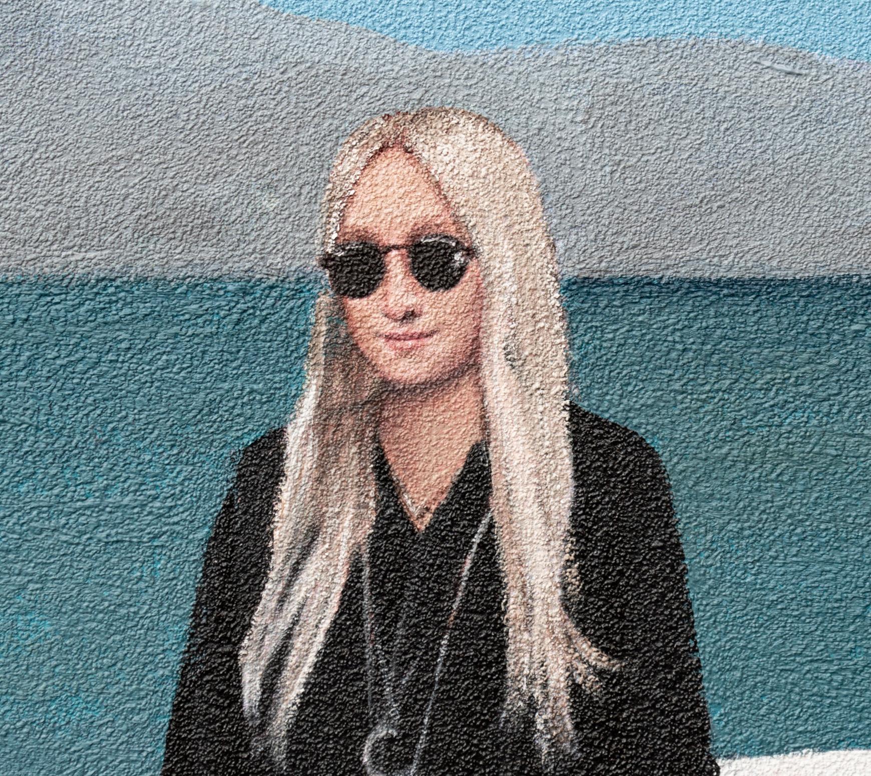 ¿Remar o montar? - Portrait Painting Gris de Nataliya Bagatskaya