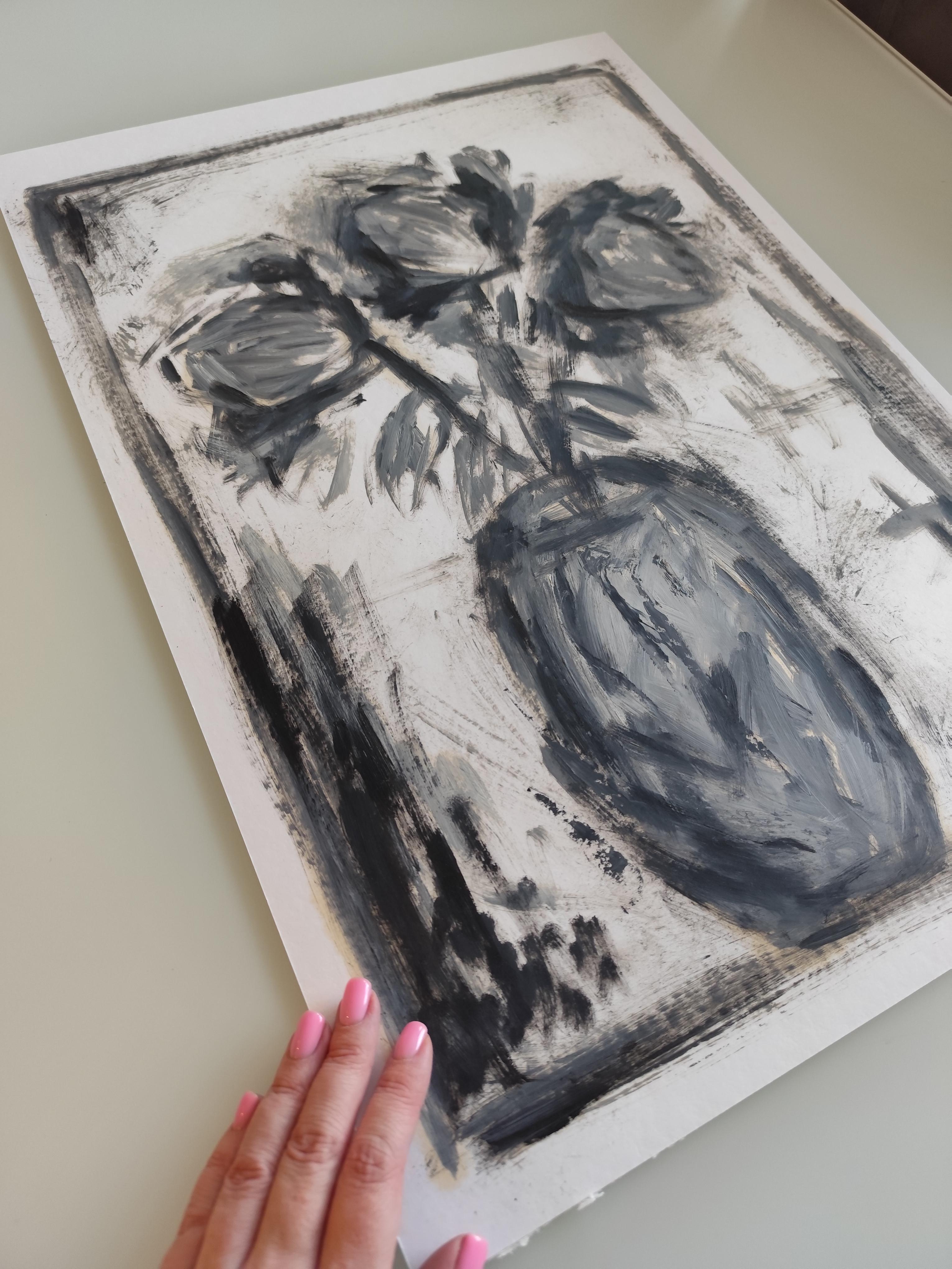 Rosa impressionista contemporanea in bianco e nero, olio su carta 
