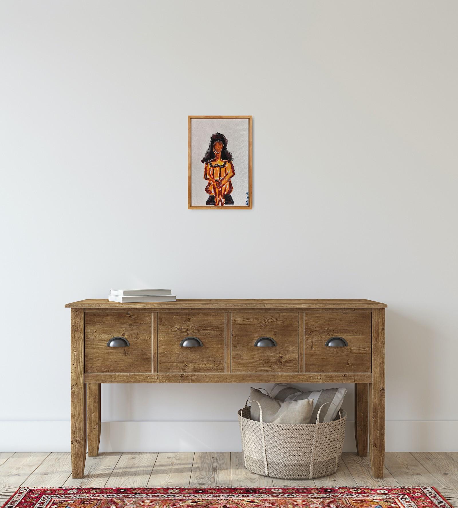 Quest'opera d'arte presenta un'impressionante rappresentazione astratta di una donna seduta, resa con pennellate audaci ed espressive. Questo quadro fa parte della serie dedicata alle 