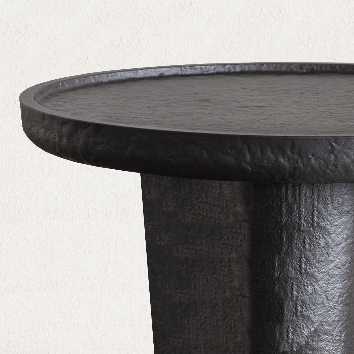 Fait main Table d'appoint haute Natana en vente