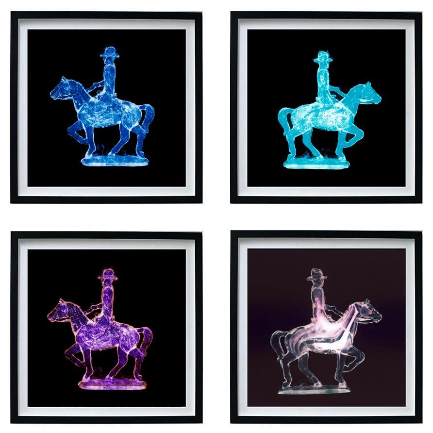 Cowboy Mauve, Ghost Rider, Pop-Art-Farbfotografie im Angebot 2