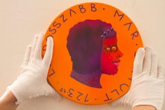 Surrealistisches Porträt auf Holz im Pop-Stil. Ungarisch. „The Worst Is Over“. "Währung #213"