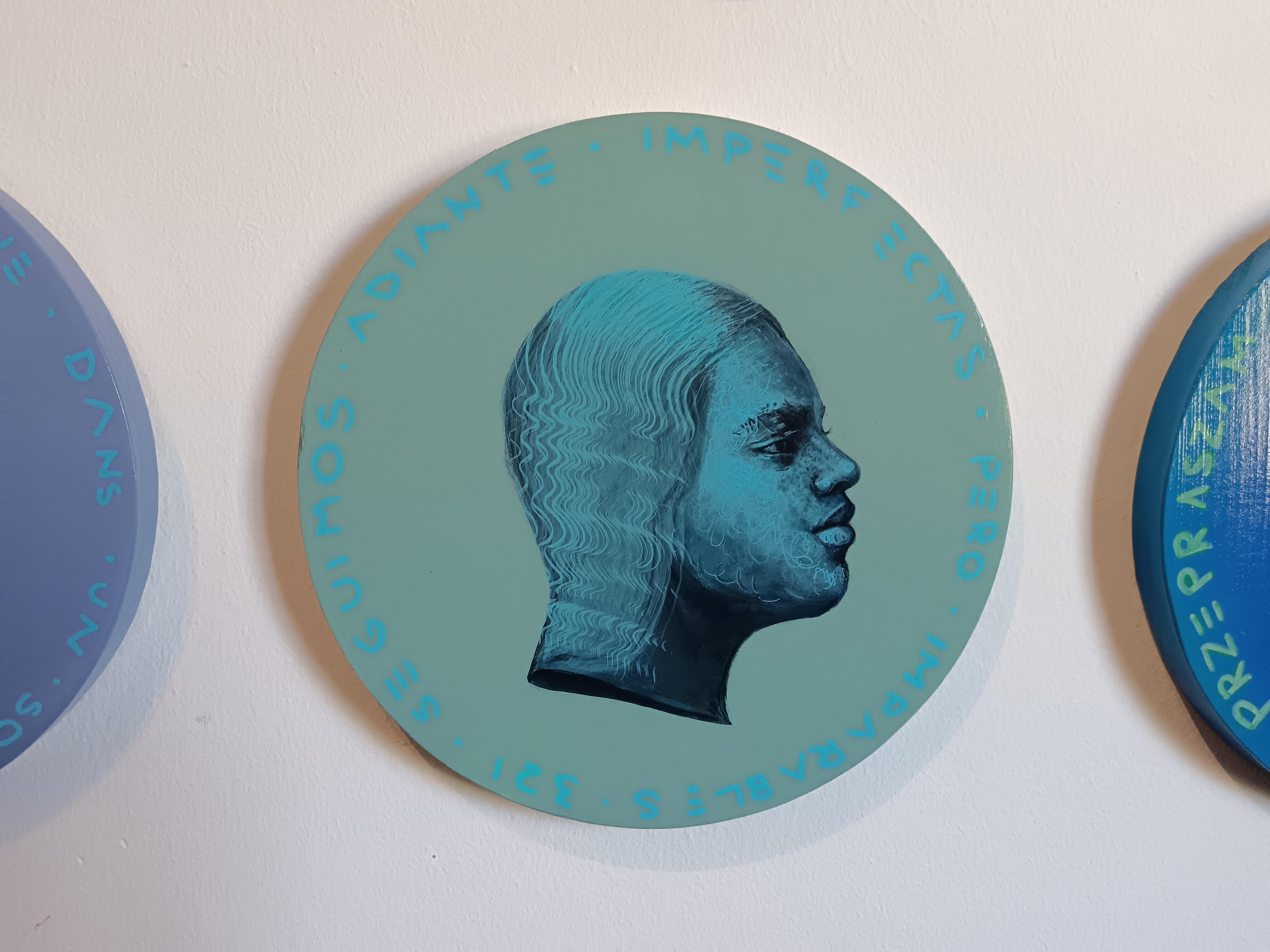 Devise du profil féminin bleu contemporain #266 Sur l'identité et la résilience en vente 5