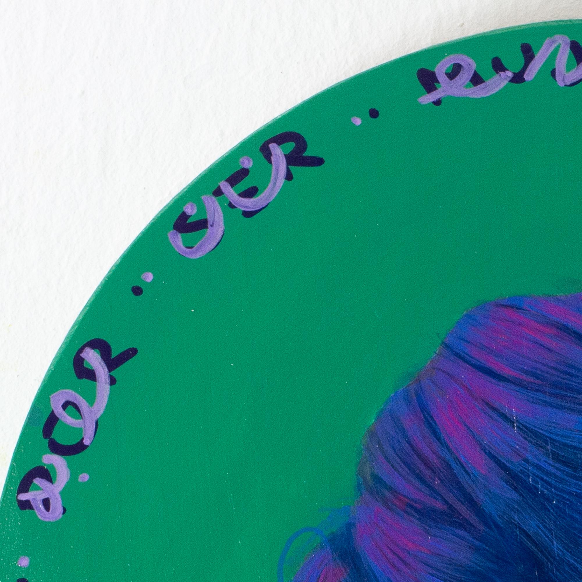 Retrato circular sobre fondo verde con intervención de texto, que explora la representación visual, la legibilidad y el valor simbólico en el contexto de la identidad y el origen.

Moneda nº 268 es una pintura acrílica sobre un panel circular de