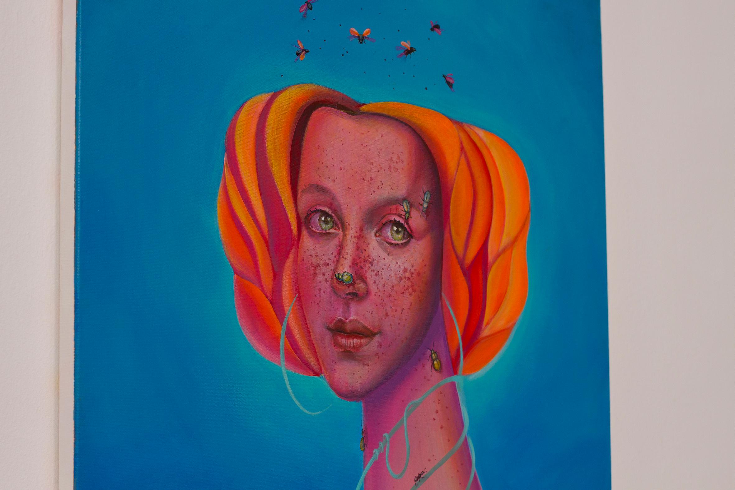 Portrait pop surréaliste contemporain aux couleurs vives avec insectes et fleurs - Contemporain Painting par Natasha Lelenco