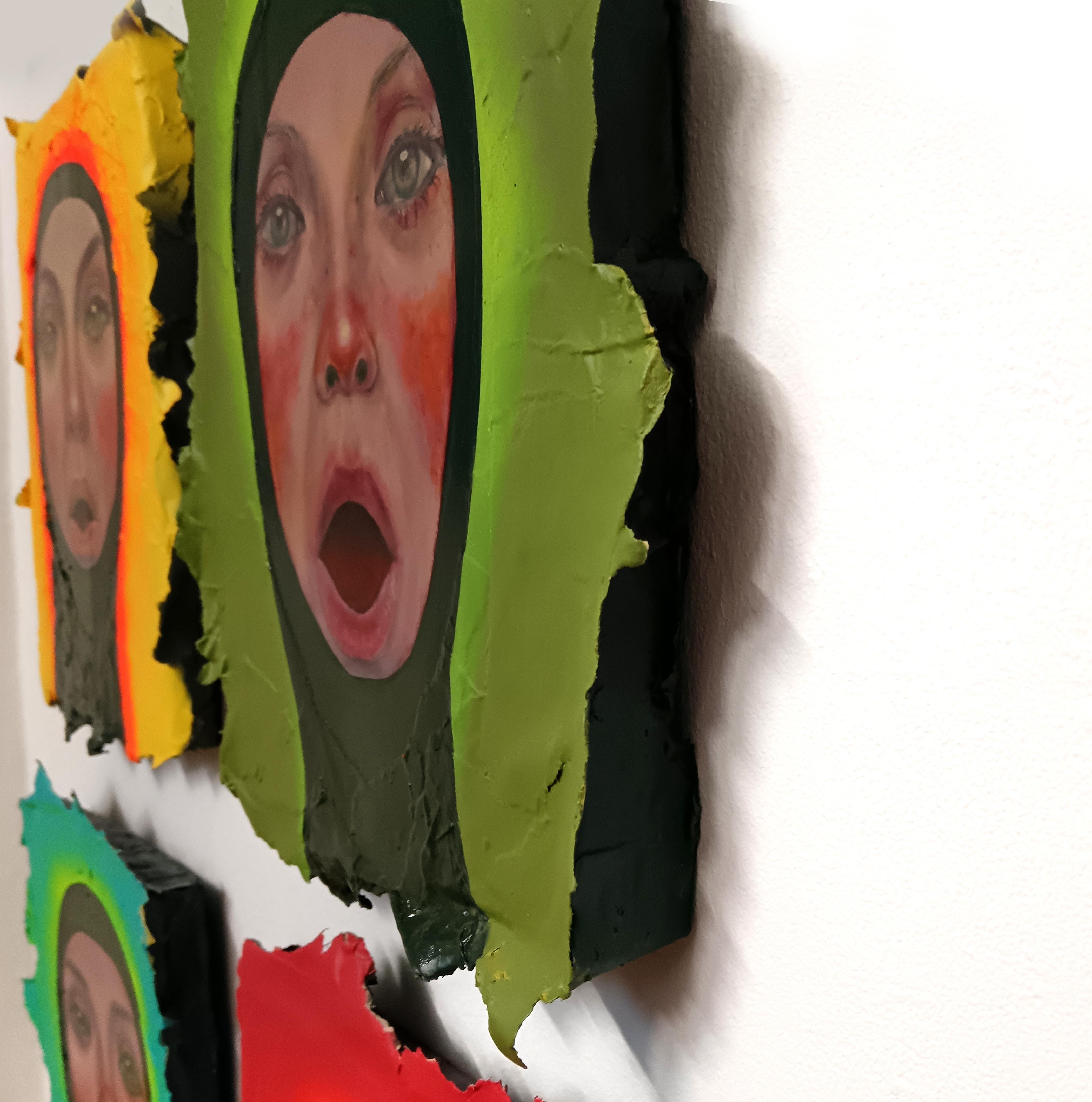 Leuchtend neonfarbene Chorister. Surrealistische Porträts singender Frauen. Dekorative Platte (Streetart), Painting, von Natasha Lelenco