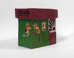 Kiosk mit Blumenbett