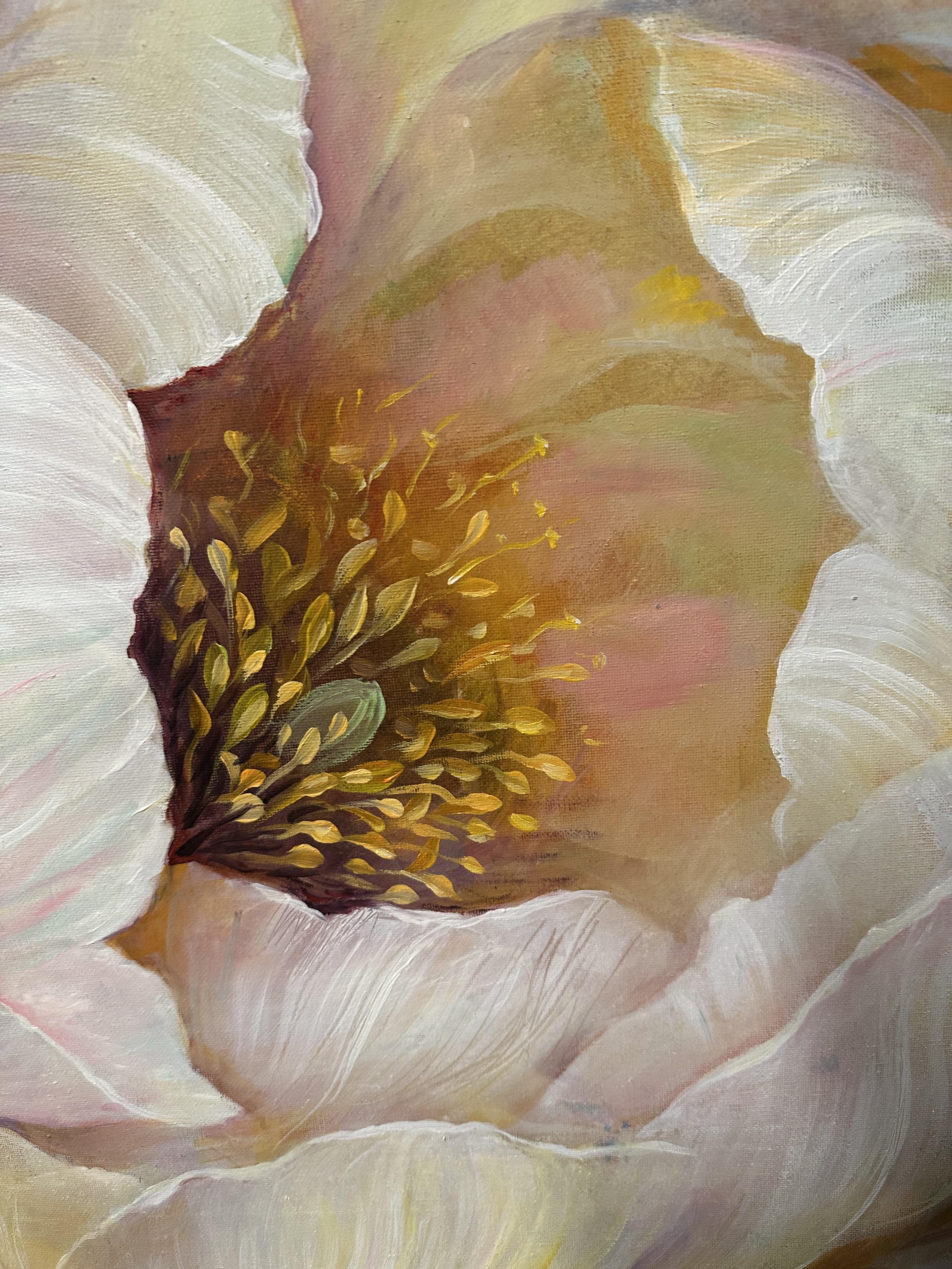 Dieses großformatige, in Öl gemalte Innenraumbild (150 × 100 cm) offenbart die Poesie der Sanftheit und den leichten Atem der Natur. Vor einem ruhigen, himmelblauen Hintergrund blühen luftige, pastellfarbene Pfingstrosen - zart, fast schwerelos, wie