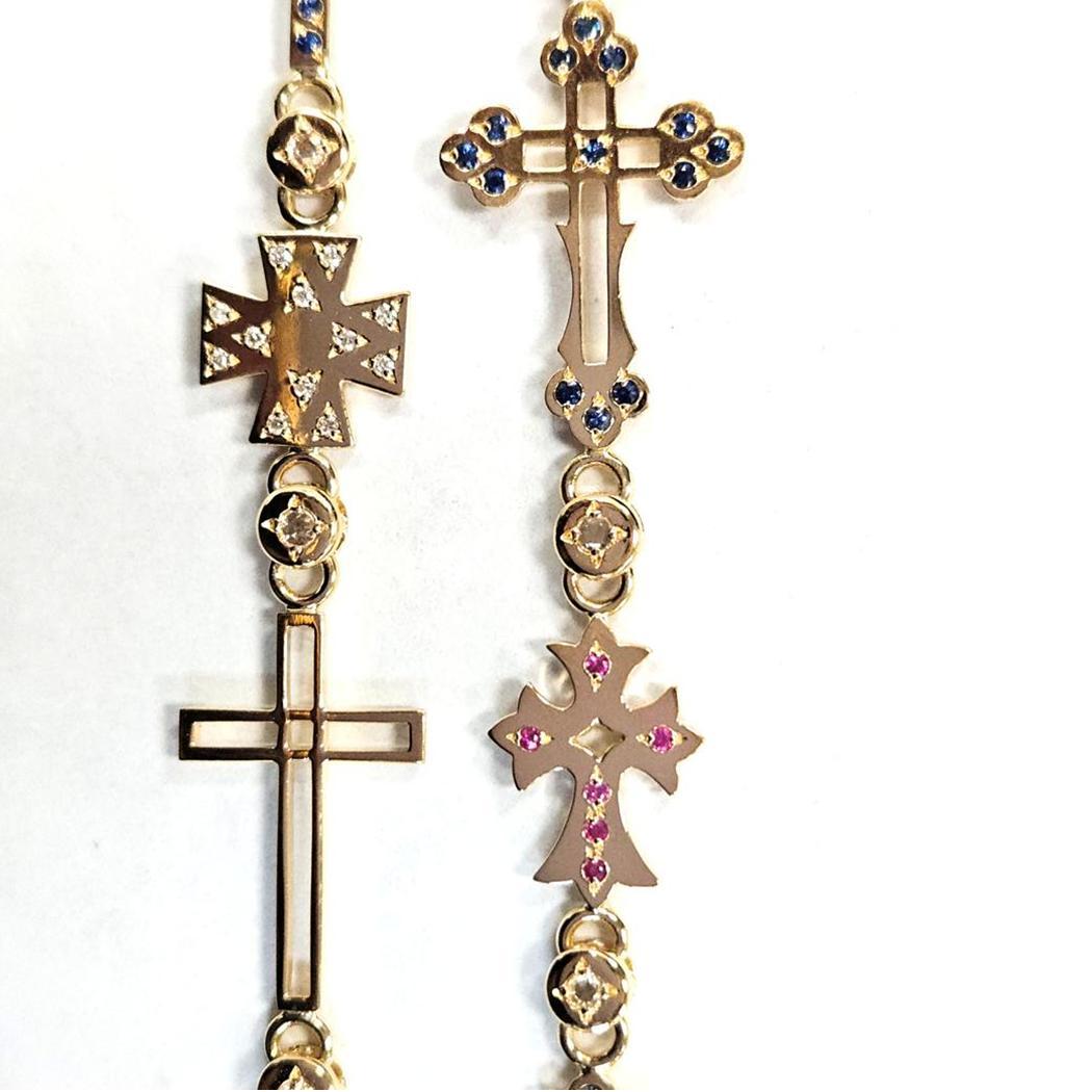 Women's Natasha Zinko 18K Yellow Gold “Crosses” Choker Necklace – Made in France For Sale