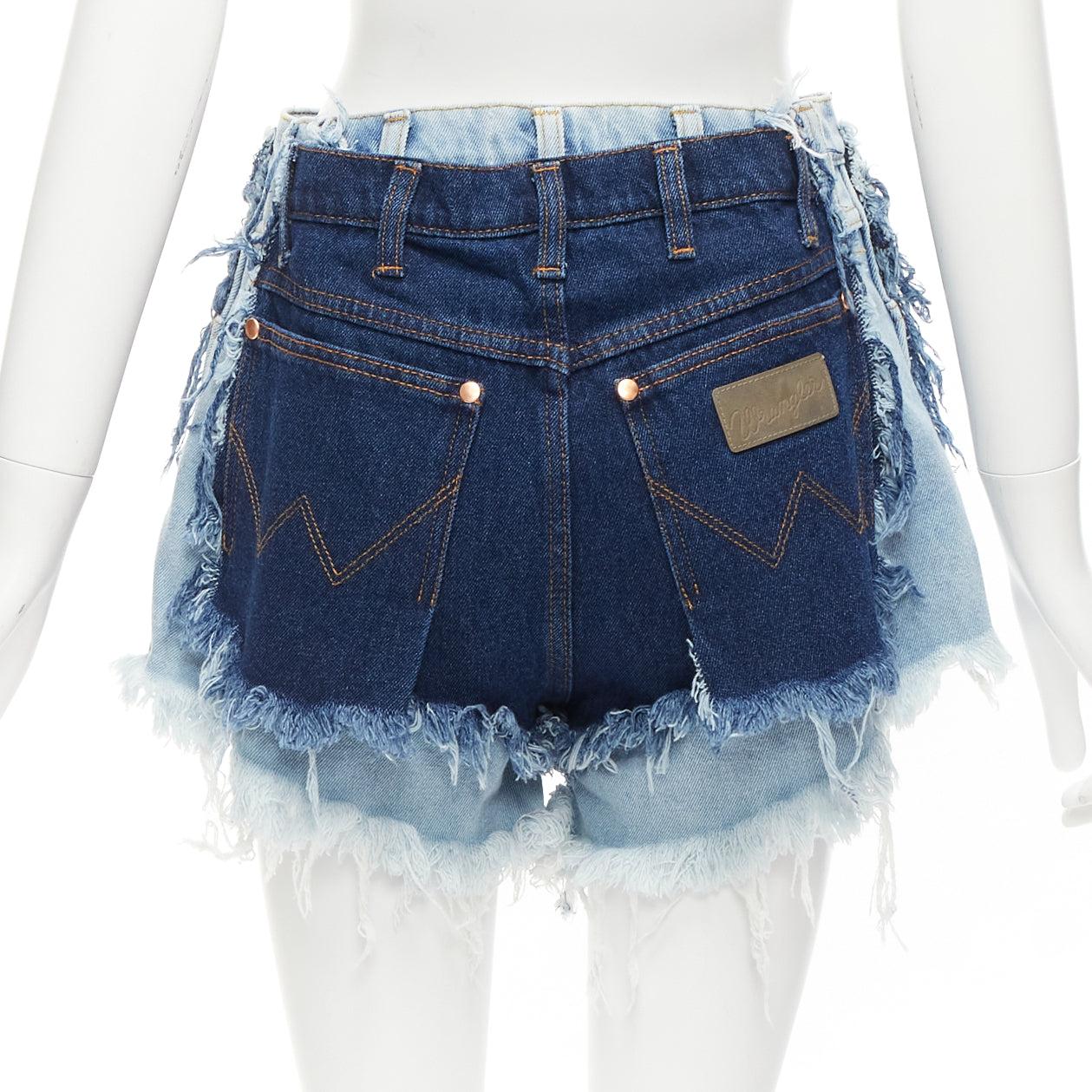 NATASHA ZINKO WRANGLER dekonstruierte geschichtete doppelreihige Shorts aus Denim mit ausgefranstem Denim FR34 XS Damen im Angebot