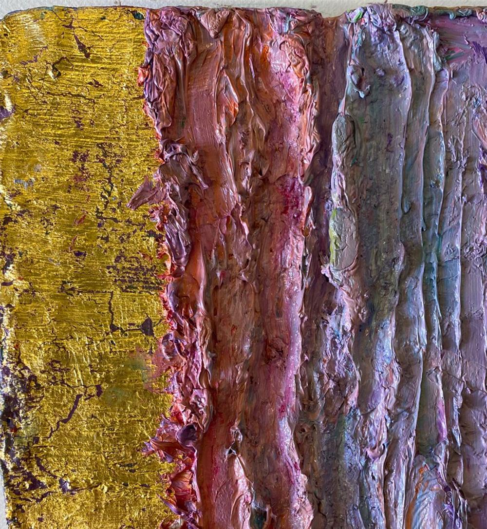 Límites de color nº 35, 2018 por Natasha Zupan
De la serie Color Boundaries
Óleo, tela, médium, oro, sobre lienzo 
Tamaño: 9,5 pulg. H x 7,5 pulg. Ancho x 3 pulg. Fondo.
Lienzo sobre bastidor

Natasha Zupan une maravillosamente lo antiguo y lo