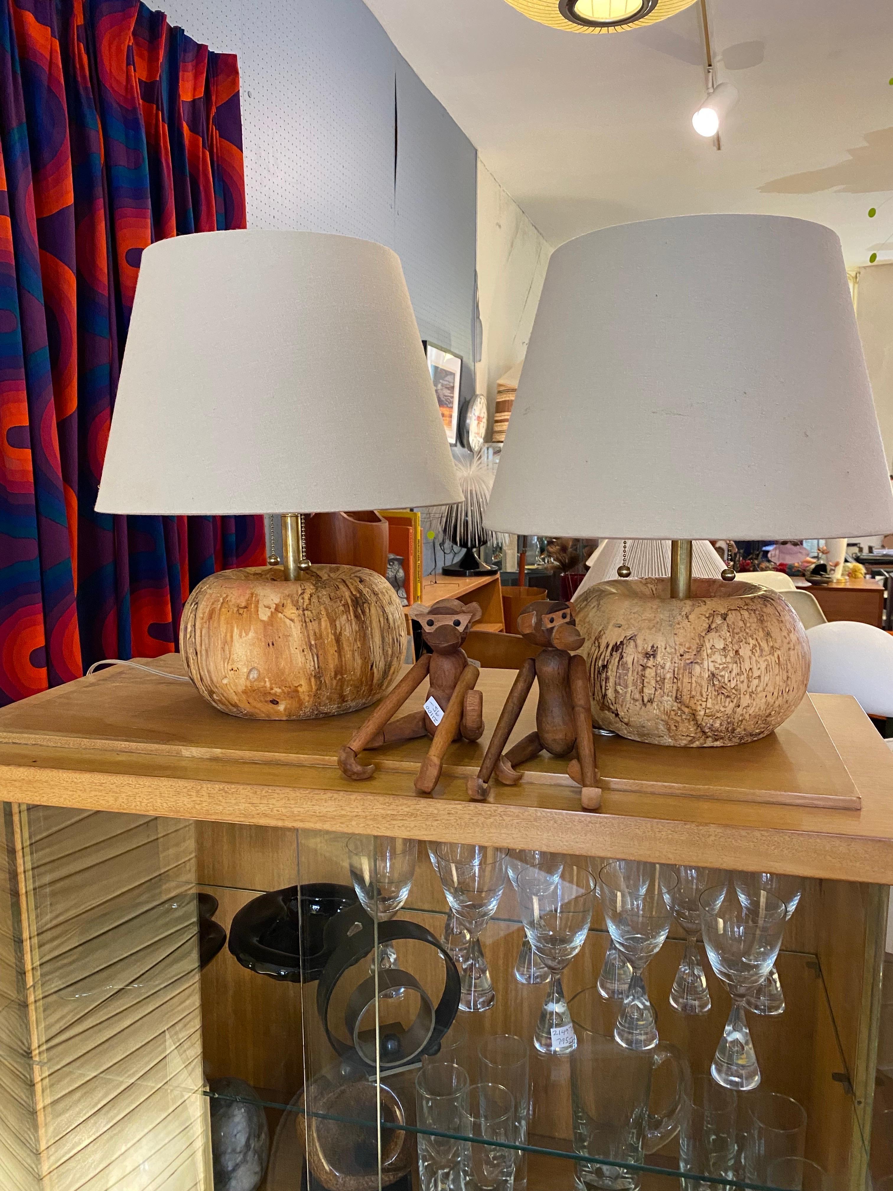Nate Hill Totem Lamps: columnar lamps with round hole 4