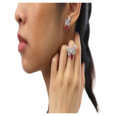 Boucles d'oreilles et bague en diamant de Nathalia