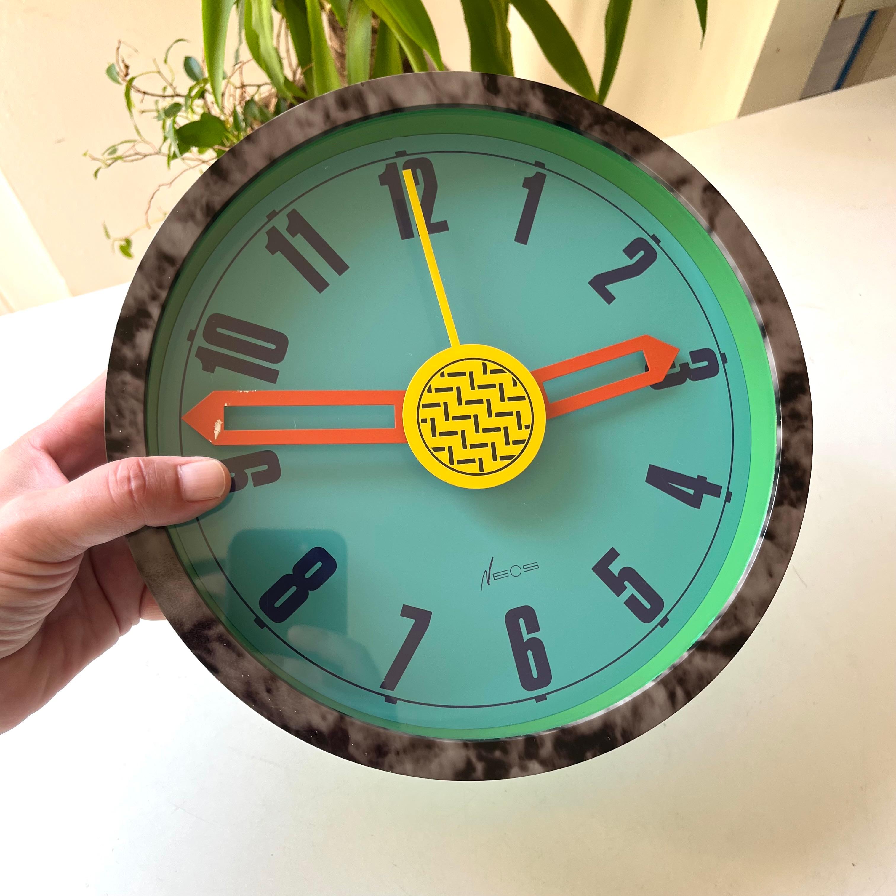 Italian Nathalie du PASQUIER George SOWDEN Horloge murale vers 1986 Neos of Lorenz clock For Sale