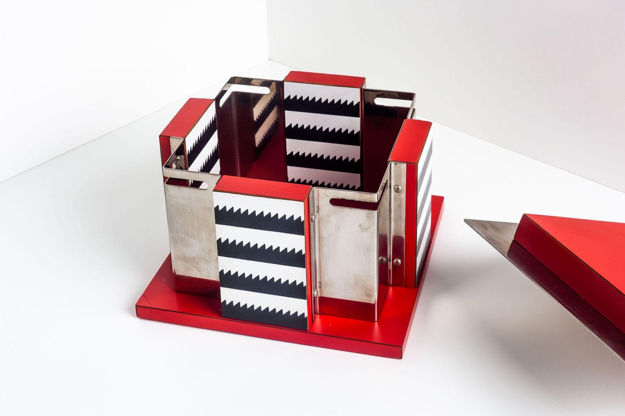 Late 20th Century Nathalie Du Pasquier Gravieux Accueil Box from Objects for the Electronic Age For Sale