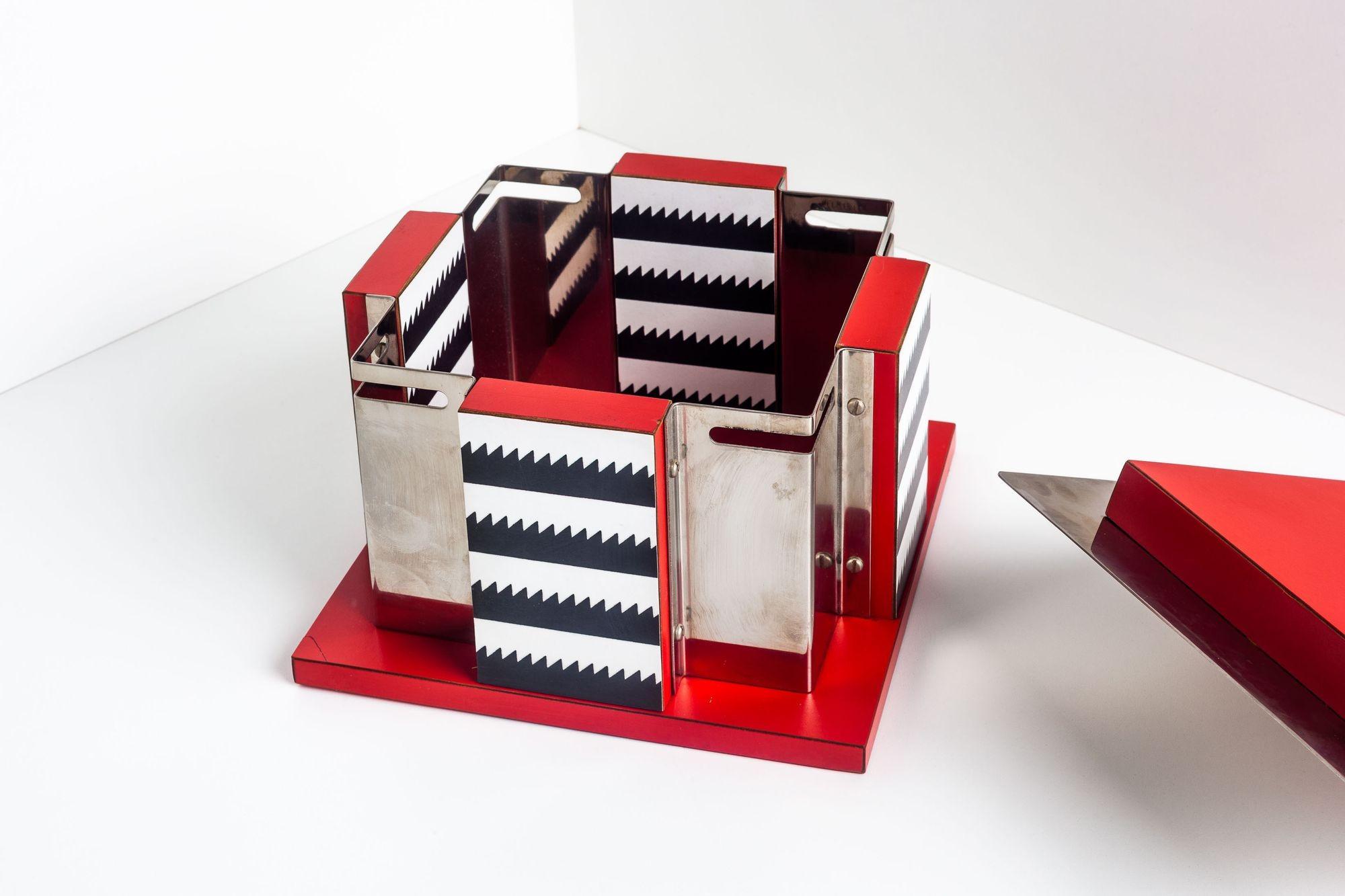 Acciaio inossidabile Nathalie Du Pasquier Gravieux Accueil Box da Objects for Objects in vendita